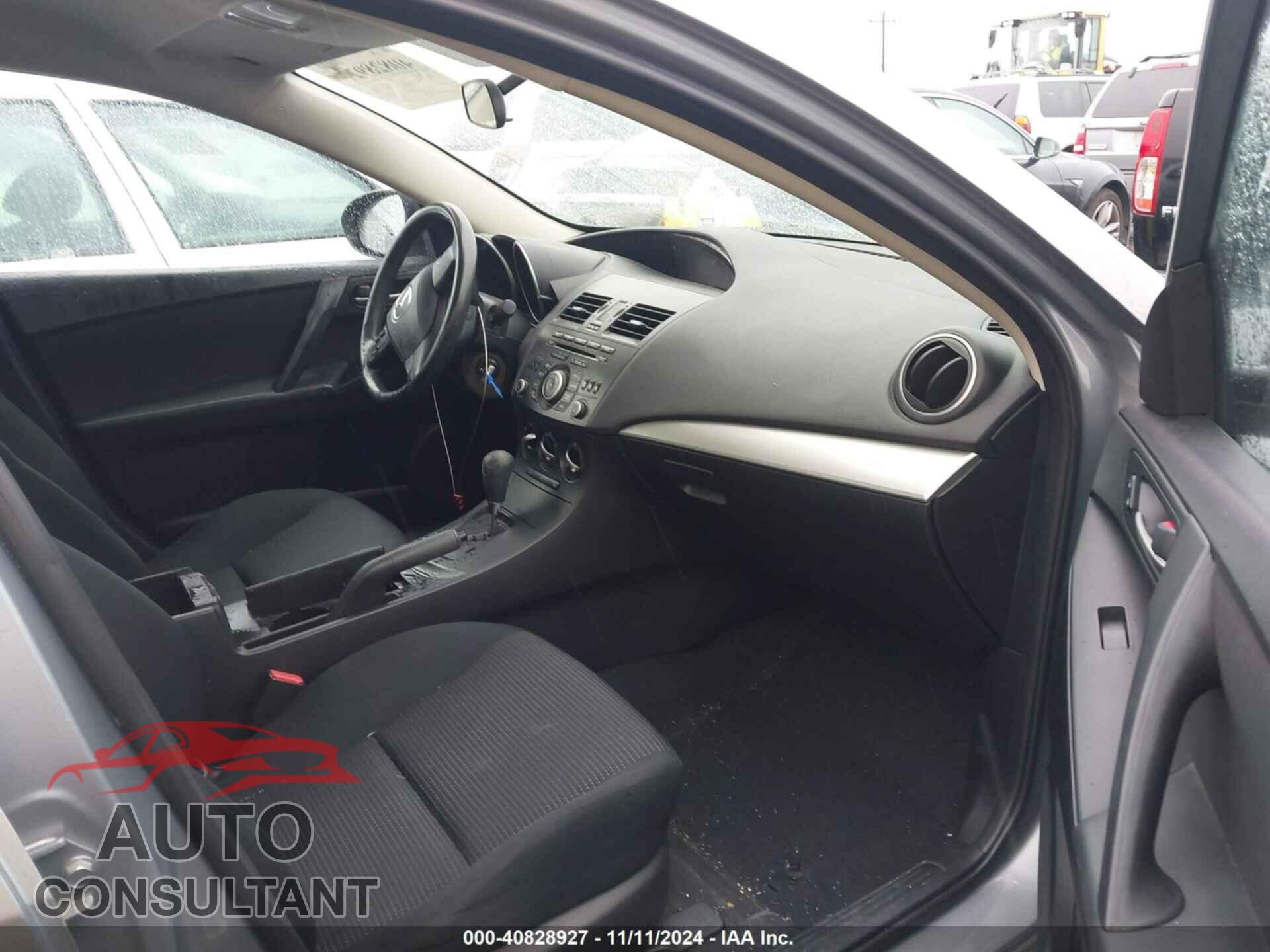 MAZDA MAZDA3 2012 - JM1BL1UG7C1662315