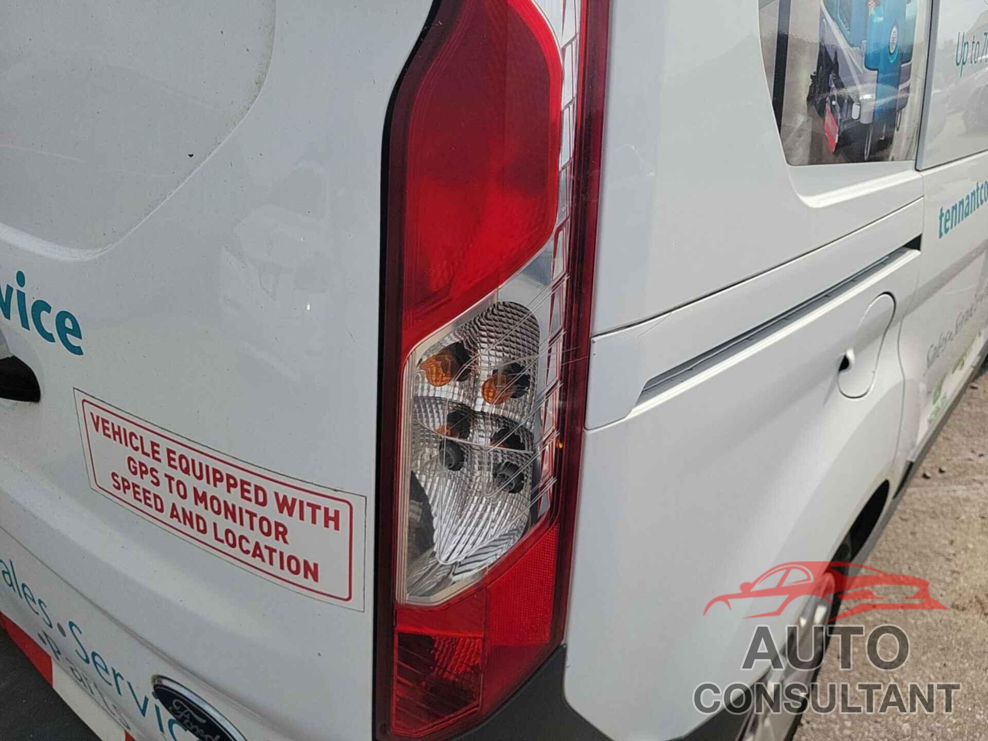 FORD TRANSIT CONNECT 2018 - NM0LS6E79J1363521