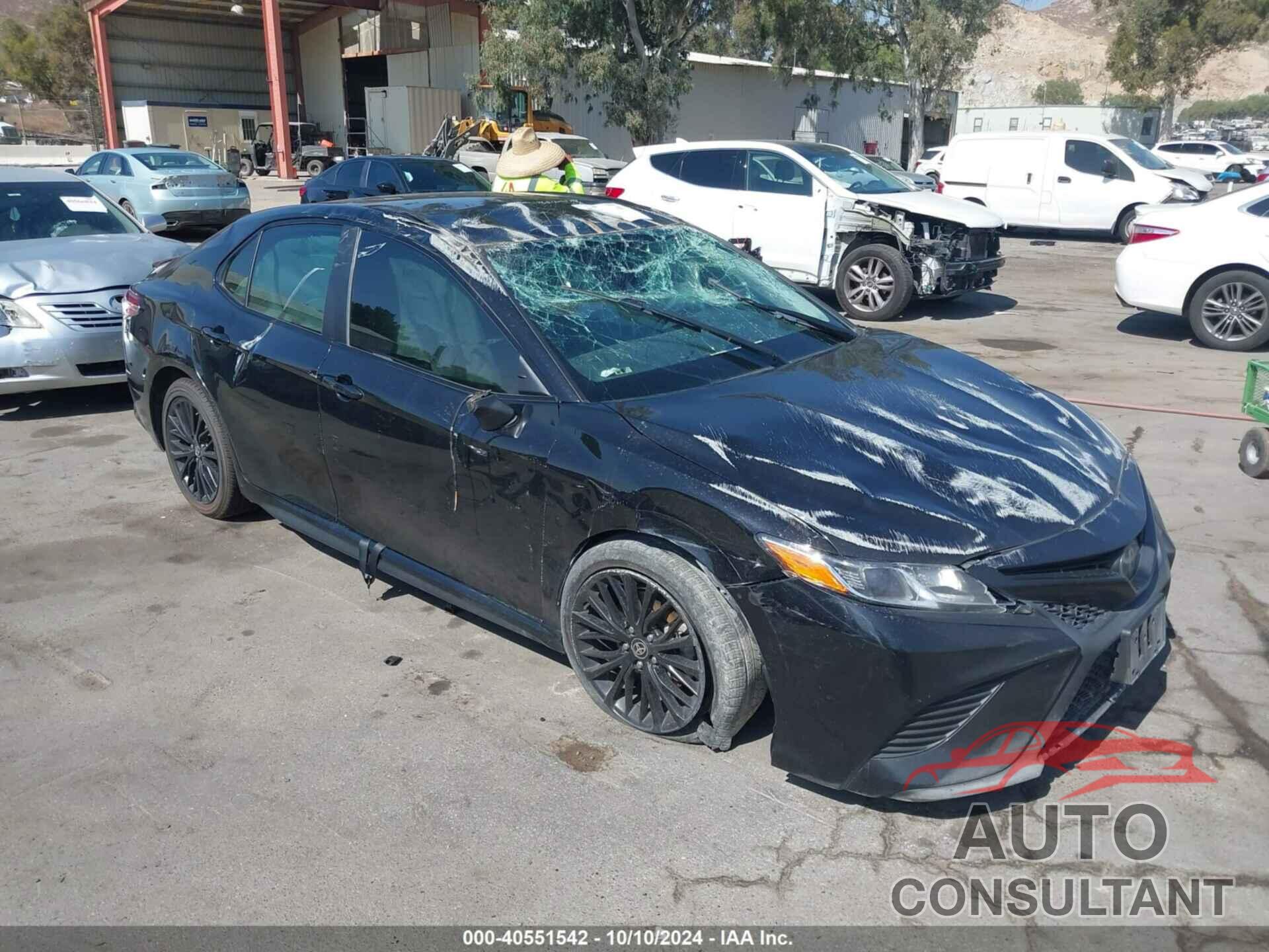 TOYOTA CAMRY 2020 - 4T1G11BK5LU017790