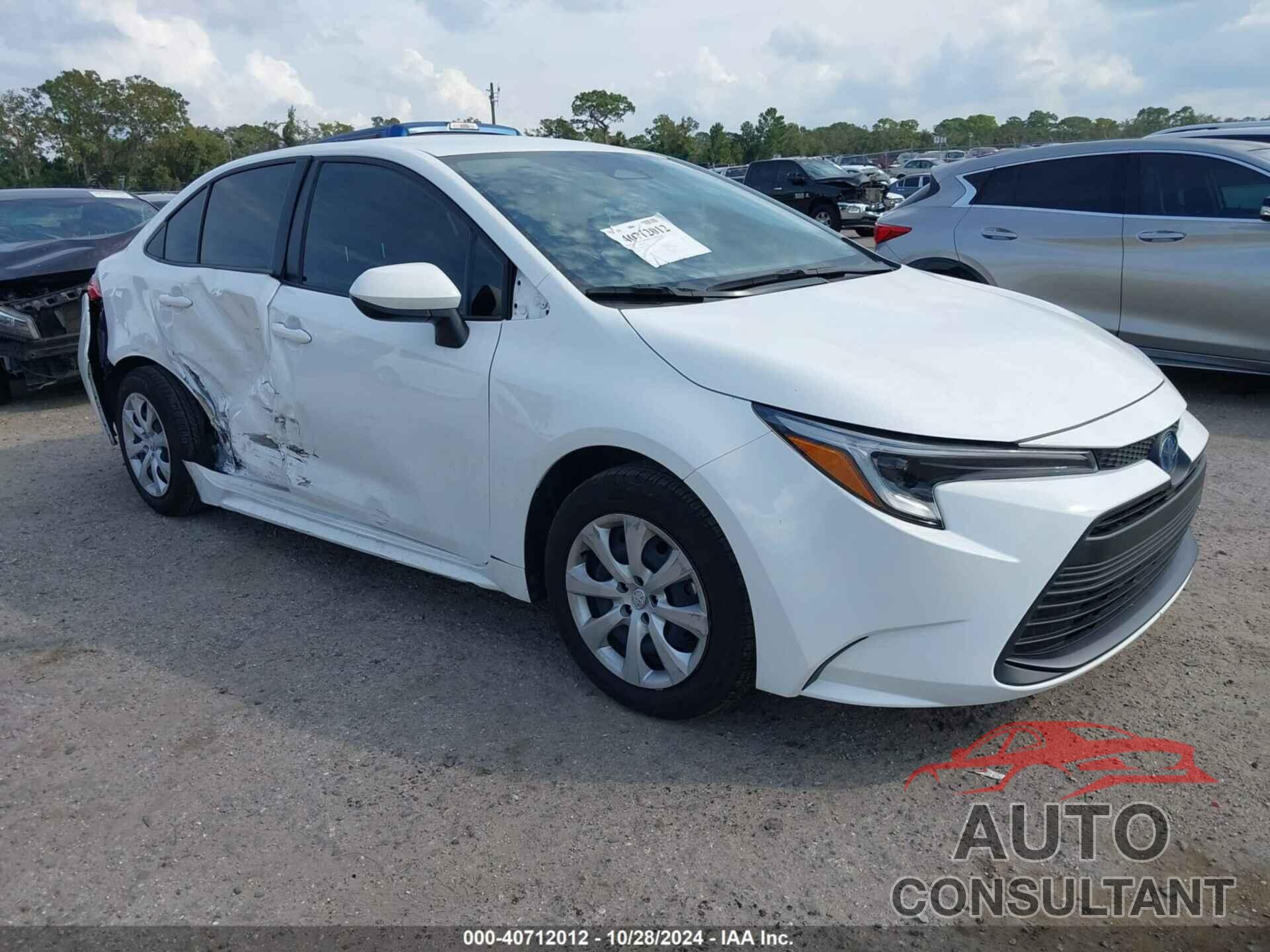 TOYOTA COROLLA 2024 - JTDBCMFE4R3043018