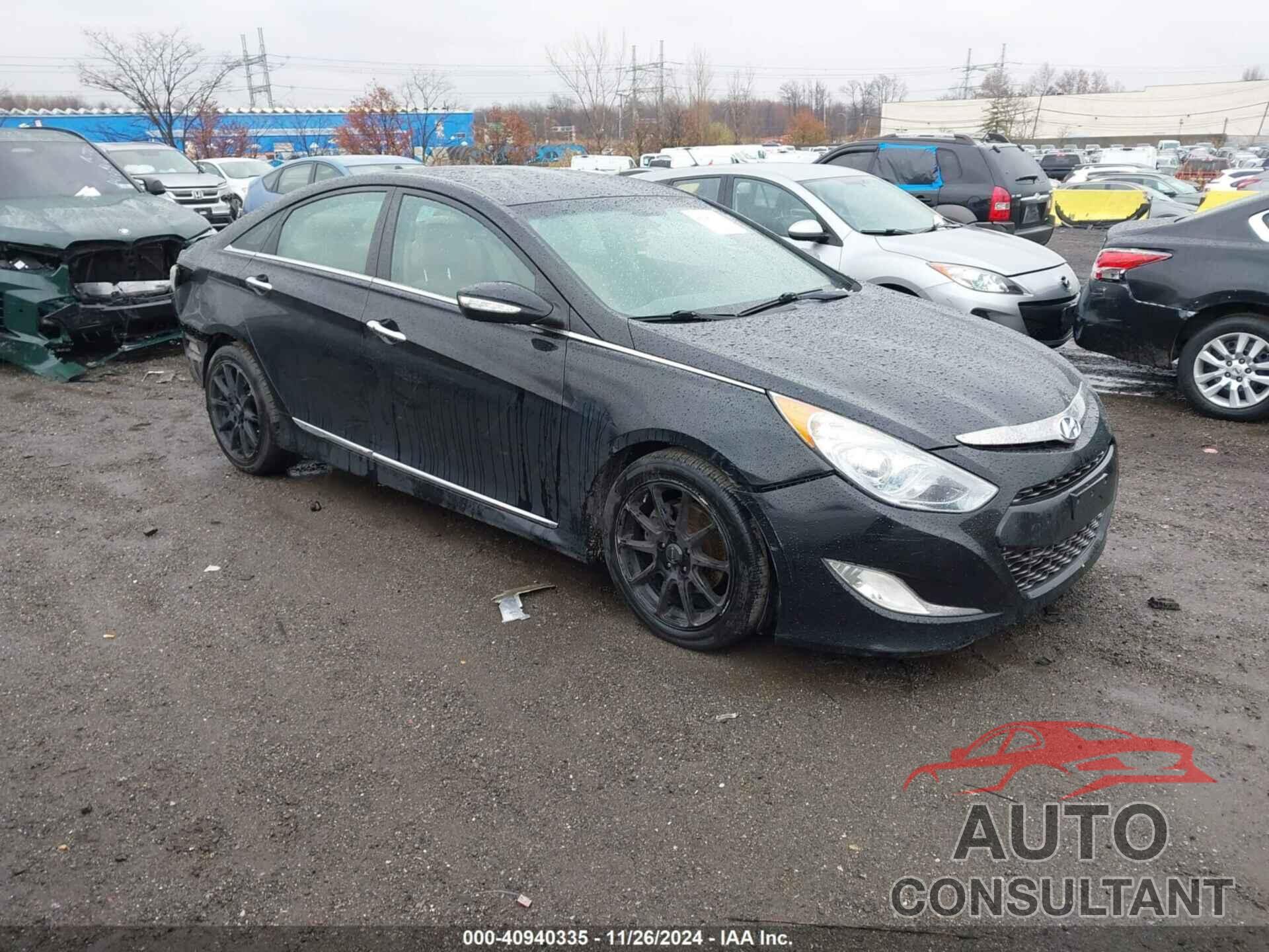 HYUNDAI SONATA HYBRID 2011 - KMHEC4A45BA015415