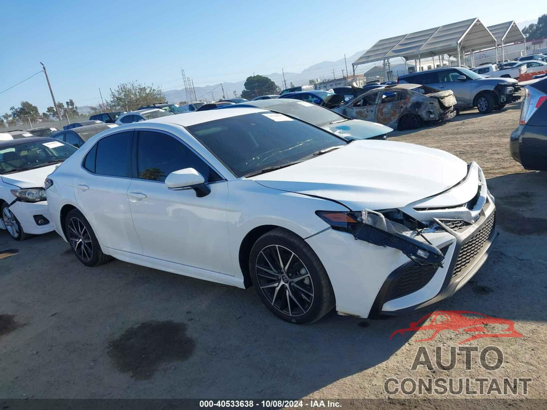 TOYOTA CAMRY 2023 - 4T1G11AK4PU808108