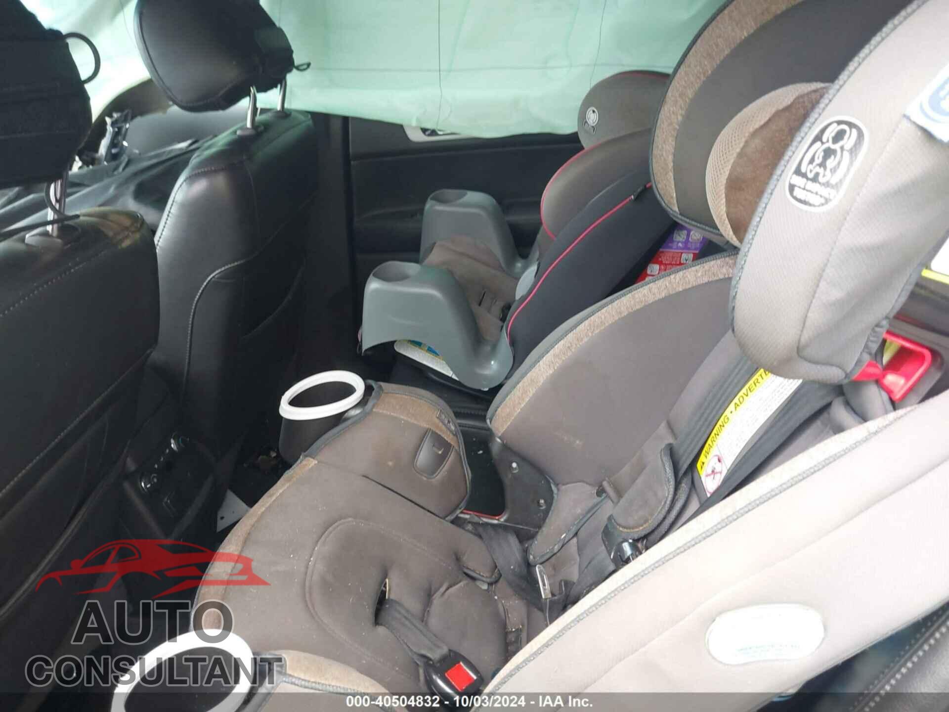 FORD EXPLORER 2011 - 1FMHK8D84BGA33651
