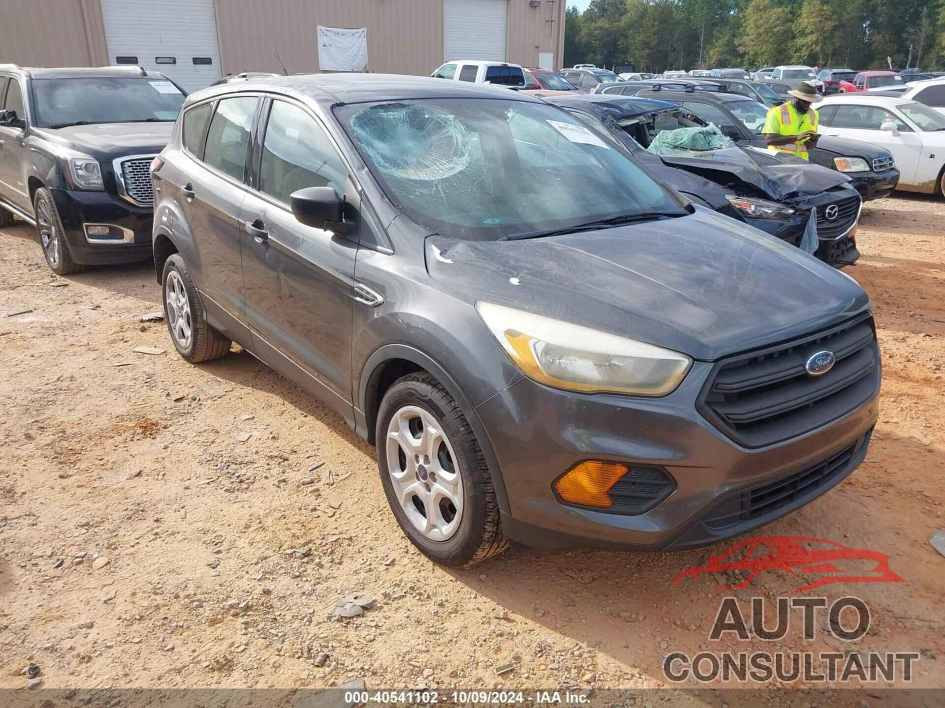 FORD ESCAPE 2017 - 1FMCU0F78HUC72298
