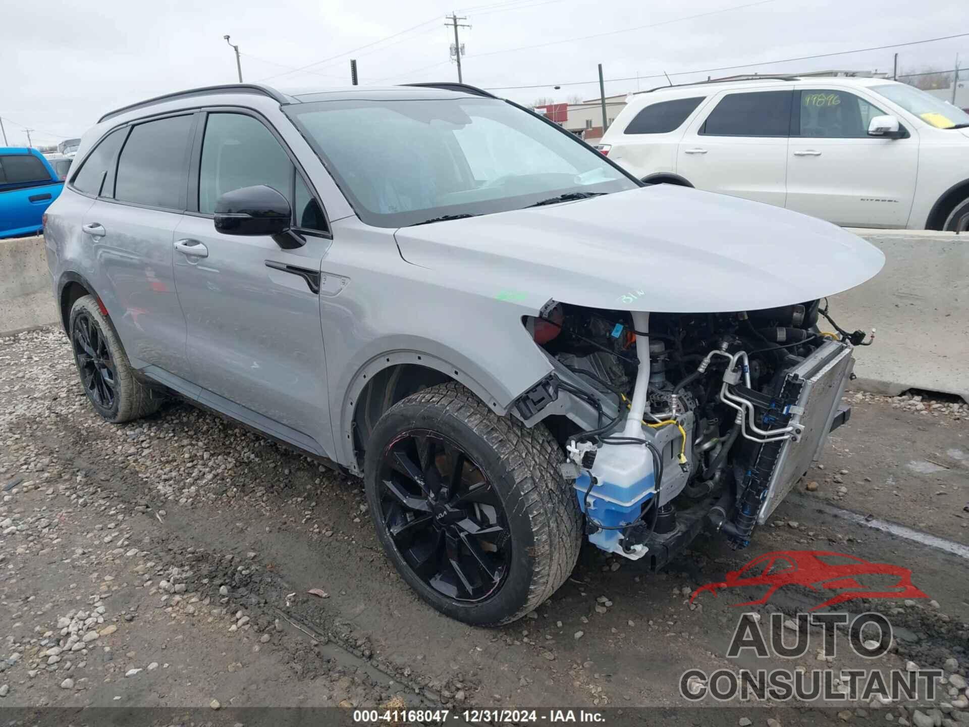 KIA SORENTO 2023 - 5XYRK4LF4PG165224