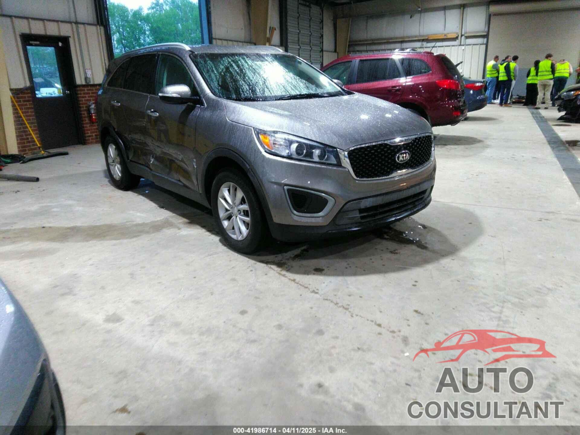KIA SORENTO 2017 - 5XYPG4A52HG214862