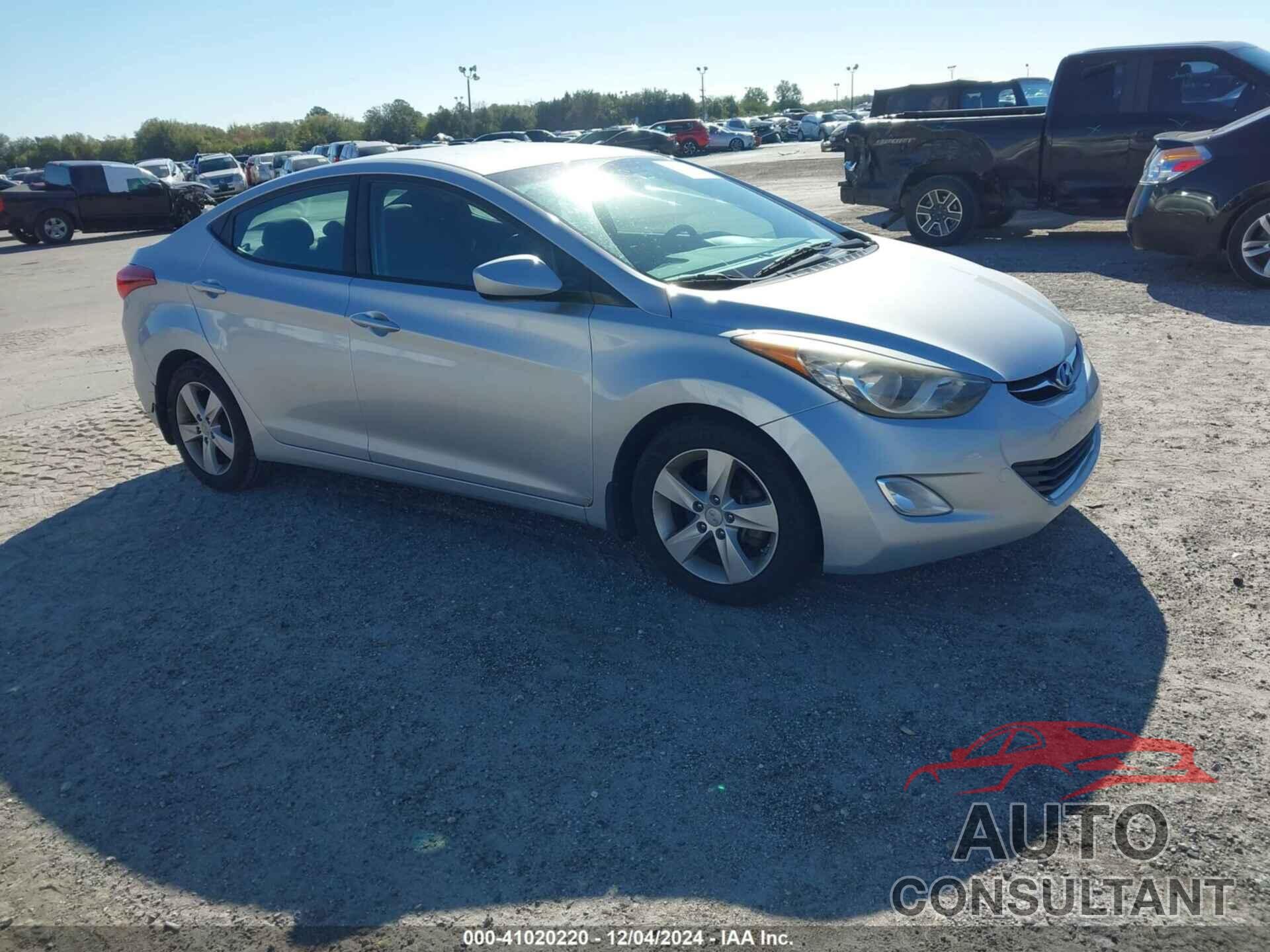 HYUNDAI ELANTRA 2013 - 5NPDH4AE5DH280518