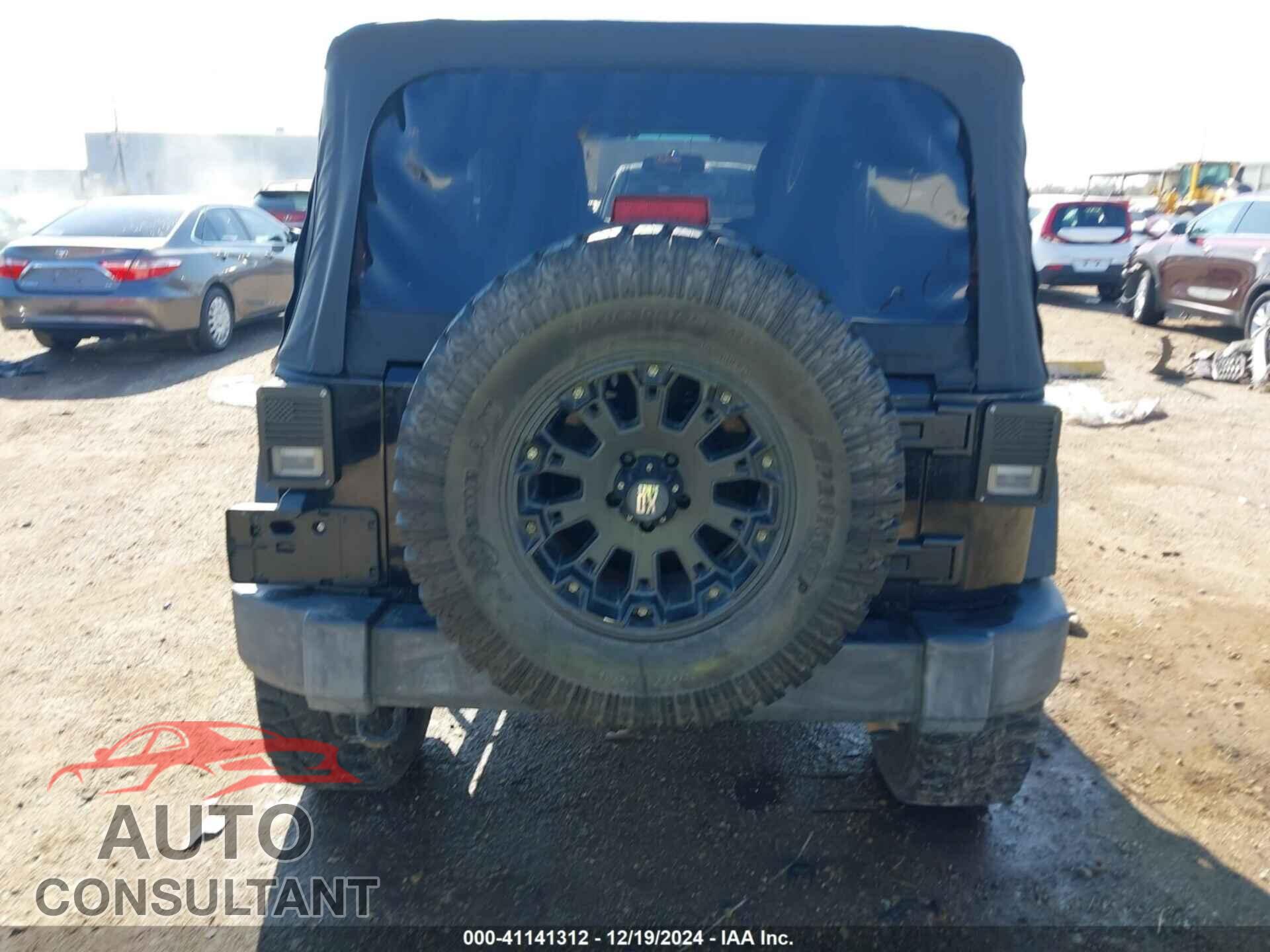JEEP WRANGLER 2011 - 1J4AA2D13BL620238