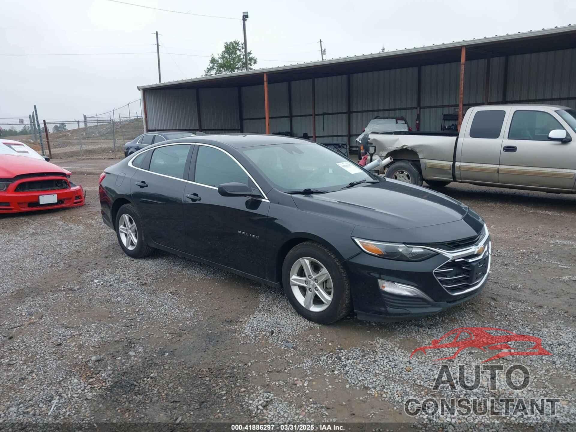 CHEVROLET MALIBU 2020 - 1G1ZC5ST1LF141771