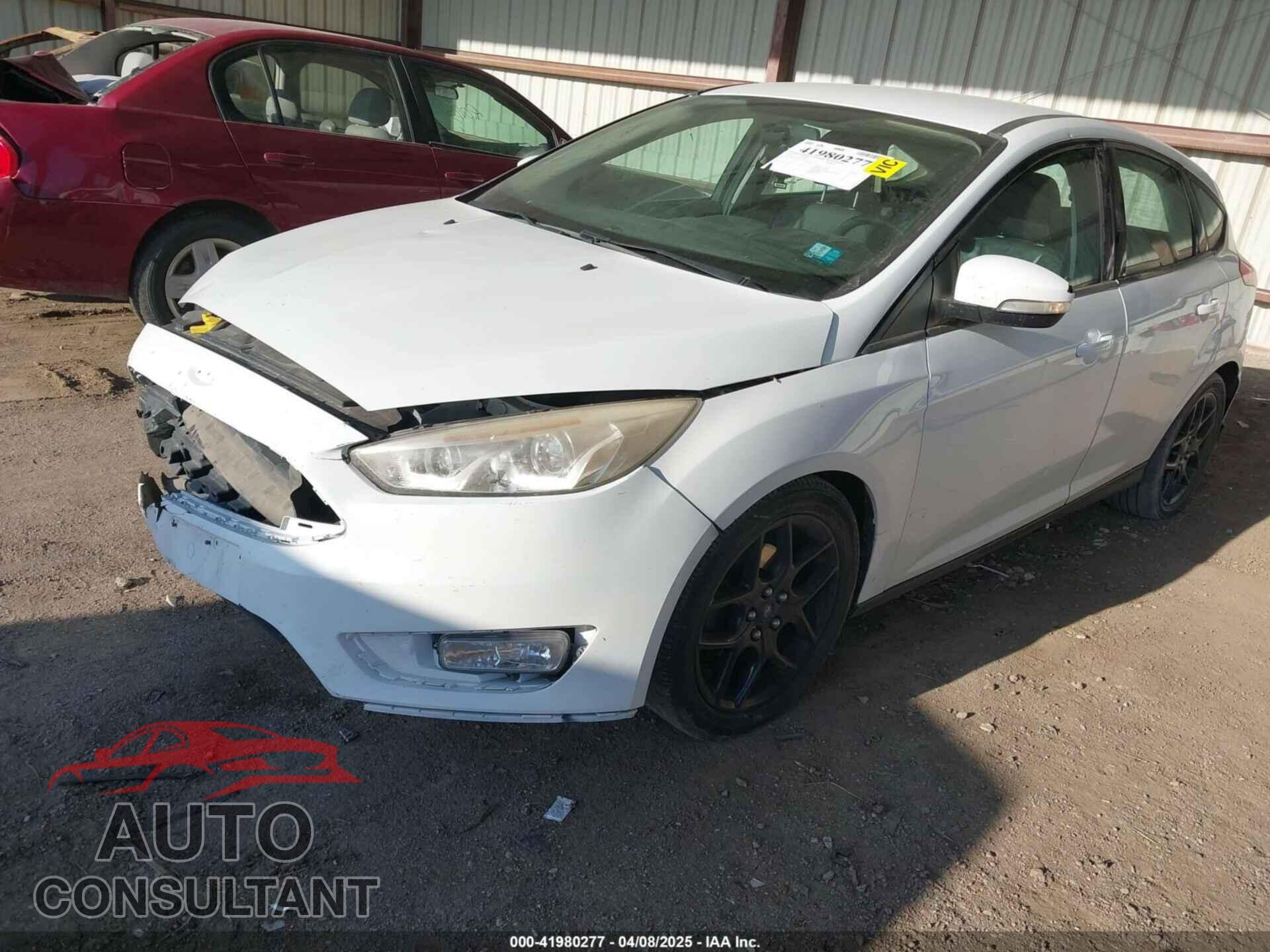 FORD FOCUS 2016 - 1FADP3K27GL222353