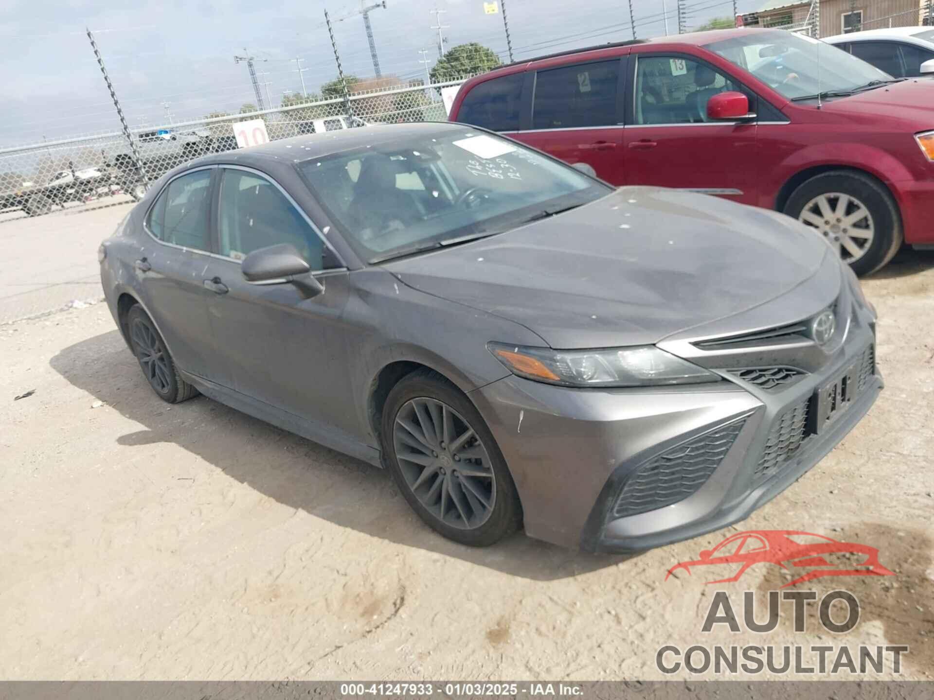 TOYOTA CAMRY 2022 - 4T1G11AK2NU689925