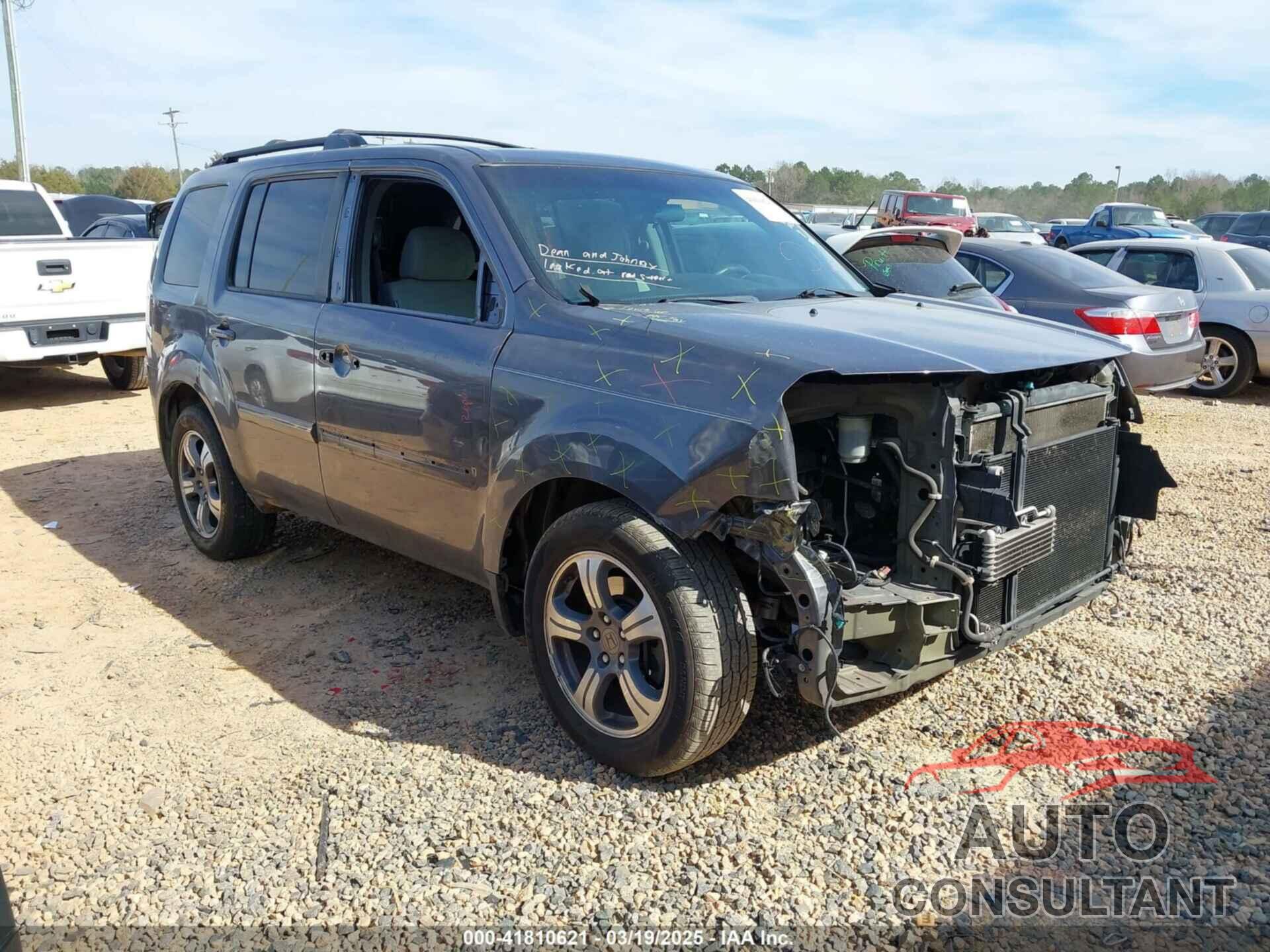 HONDA PILOT 2015 - 5FNYF4H30FB076934