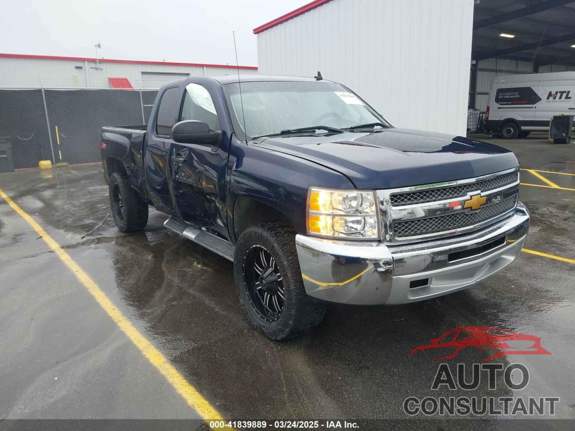CHEVROLET SILVERADO 1500 2012 - 1GCRCSE08CZ273769