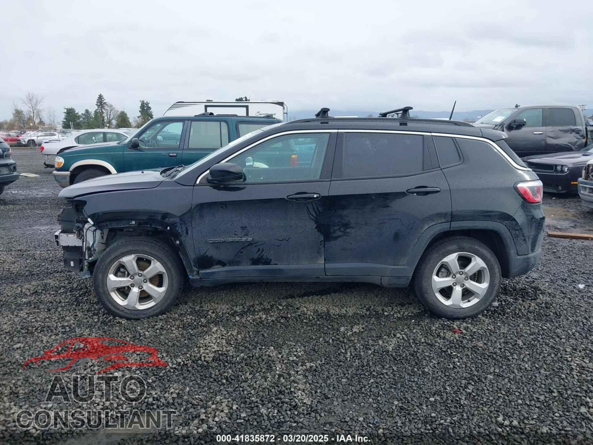 JEEP COMPASS 2018 - 3C4NJDBB4JT256056