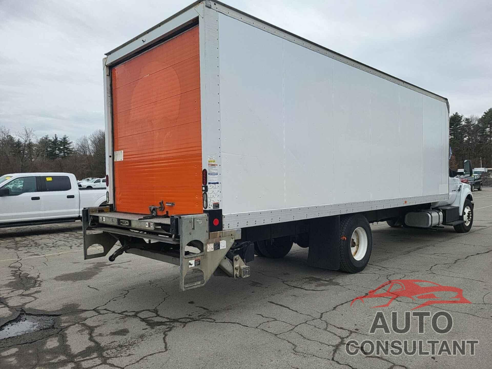 FORD F-650 DIESEL 2018 - 1FDWF6DC7JDF05328