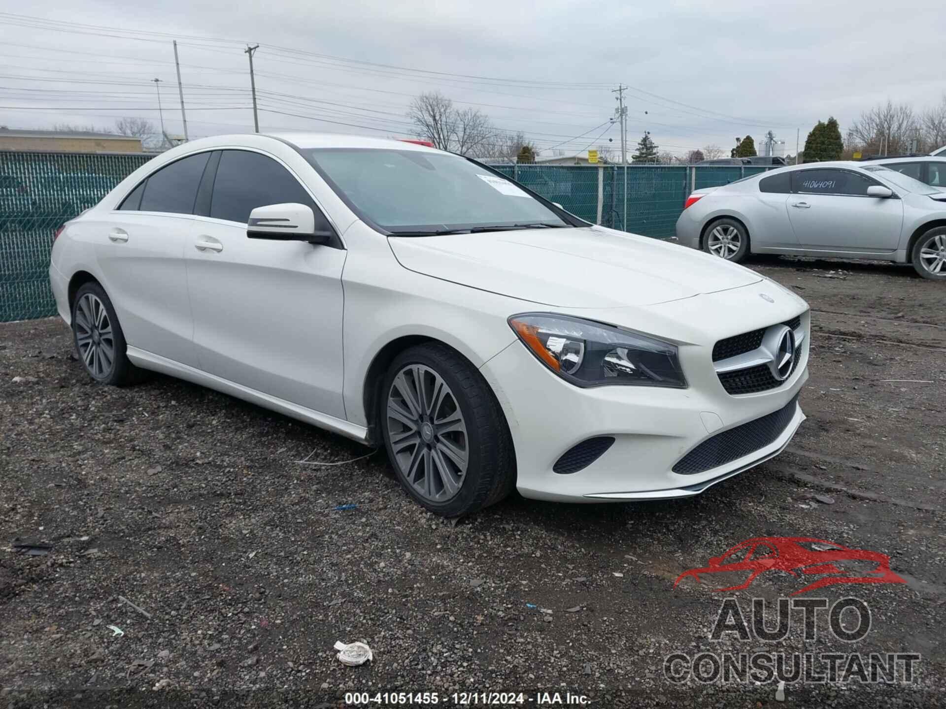 MERCEDES-BENZ CLA 250 2017 - WDDSJ4EB7HN433942