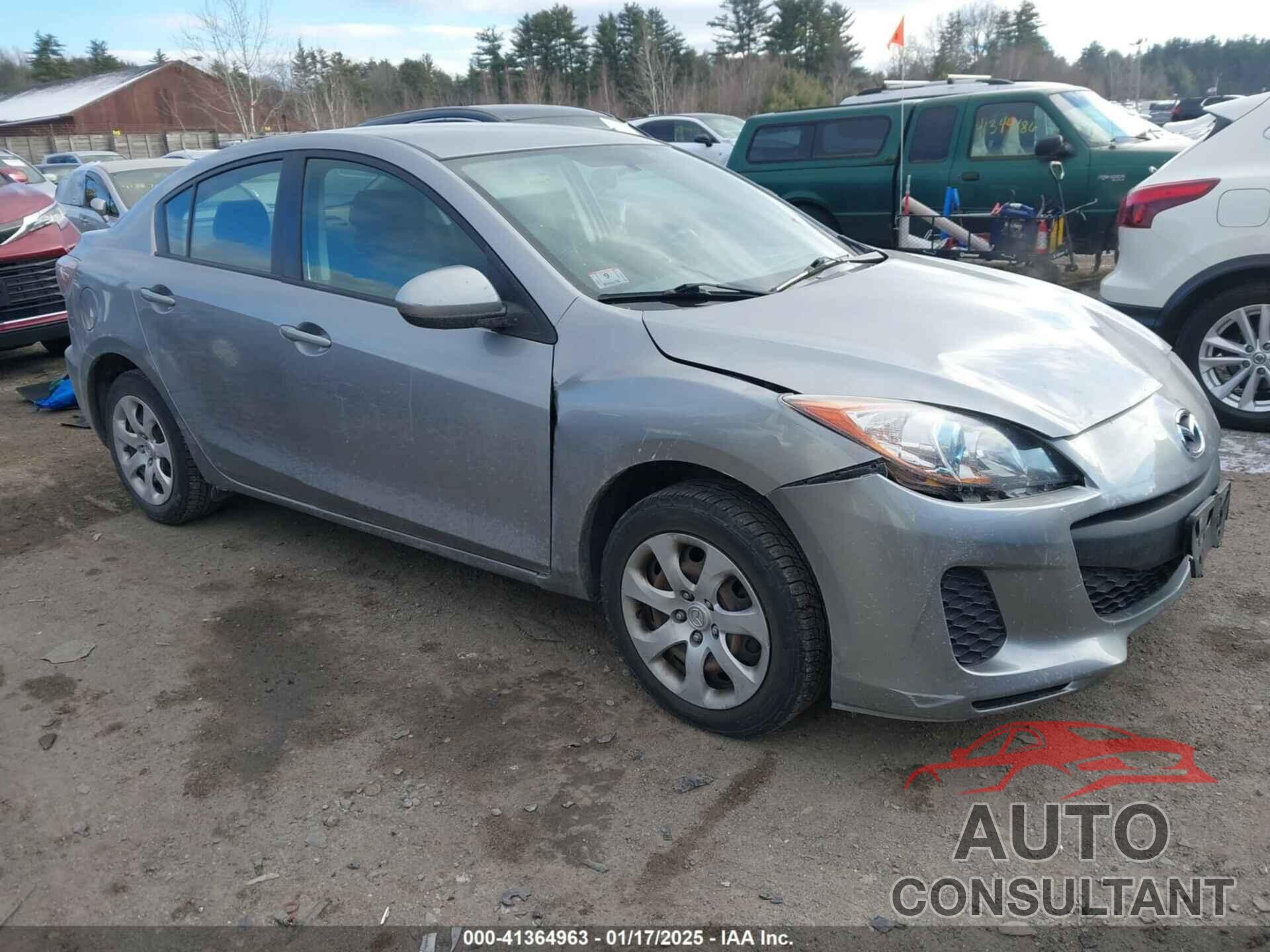 MAZDA MAZDA3 2013 - JM1BL1U79D1806545