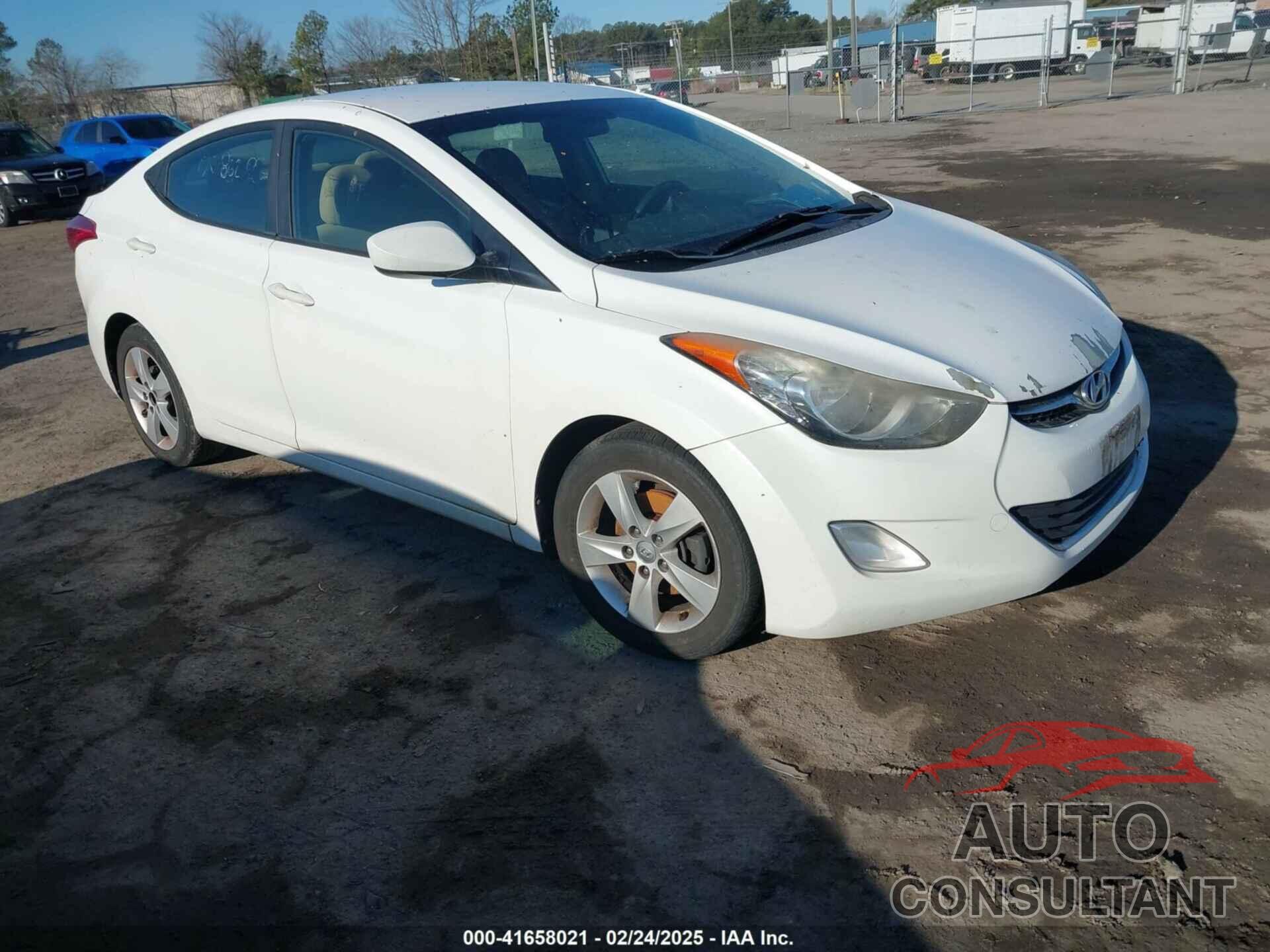 HYUNDAI ELANTRA 2013 - 5NPDH4AE6DH390056