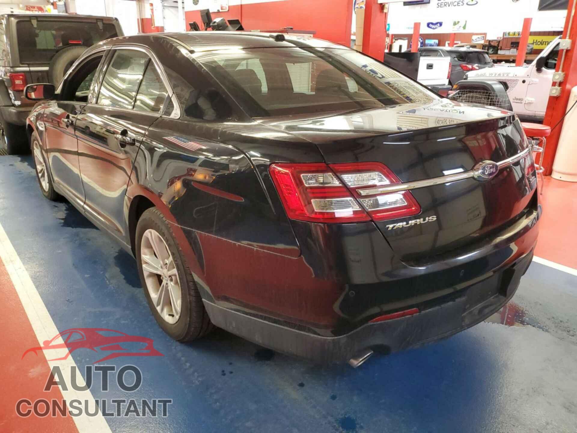 FORD TAURUS 2017 - 1FAHP2E83HG140433