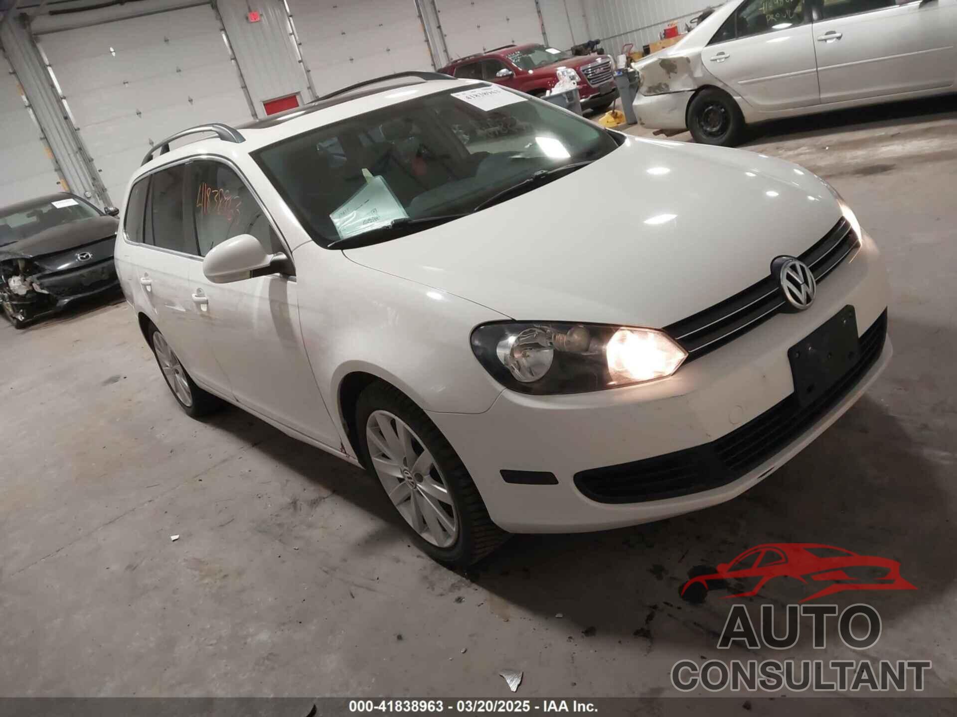 VOLKSWAGEN JETTA SPORTWAGEN 2011 - 3VWPL7AJ7BM715022