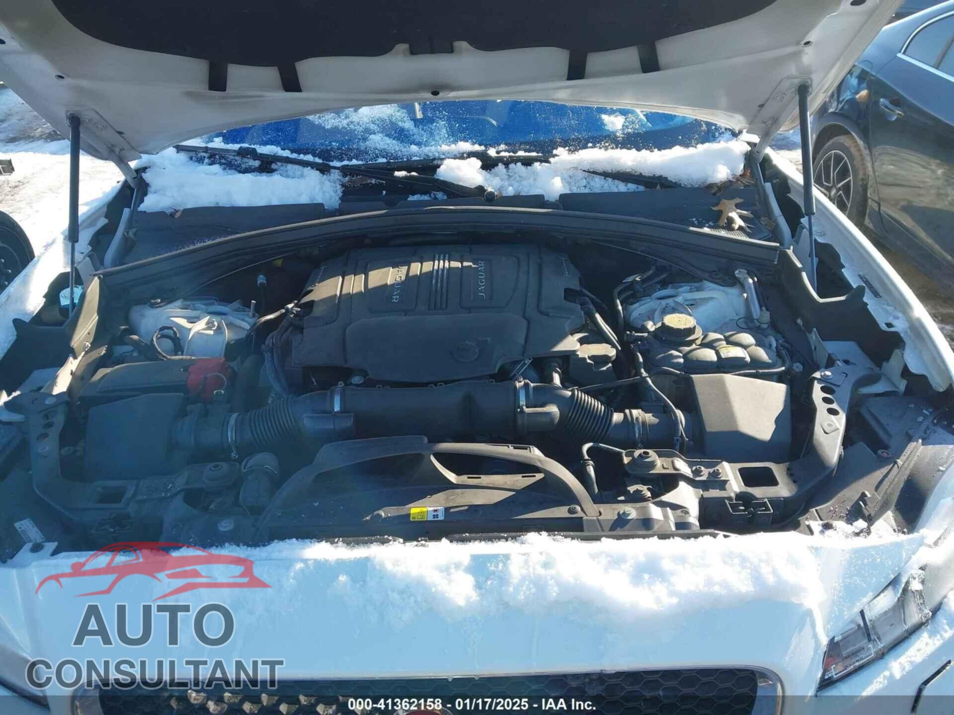 JAGUAR F-PACE 2017 - SADCK2BV5HA070454