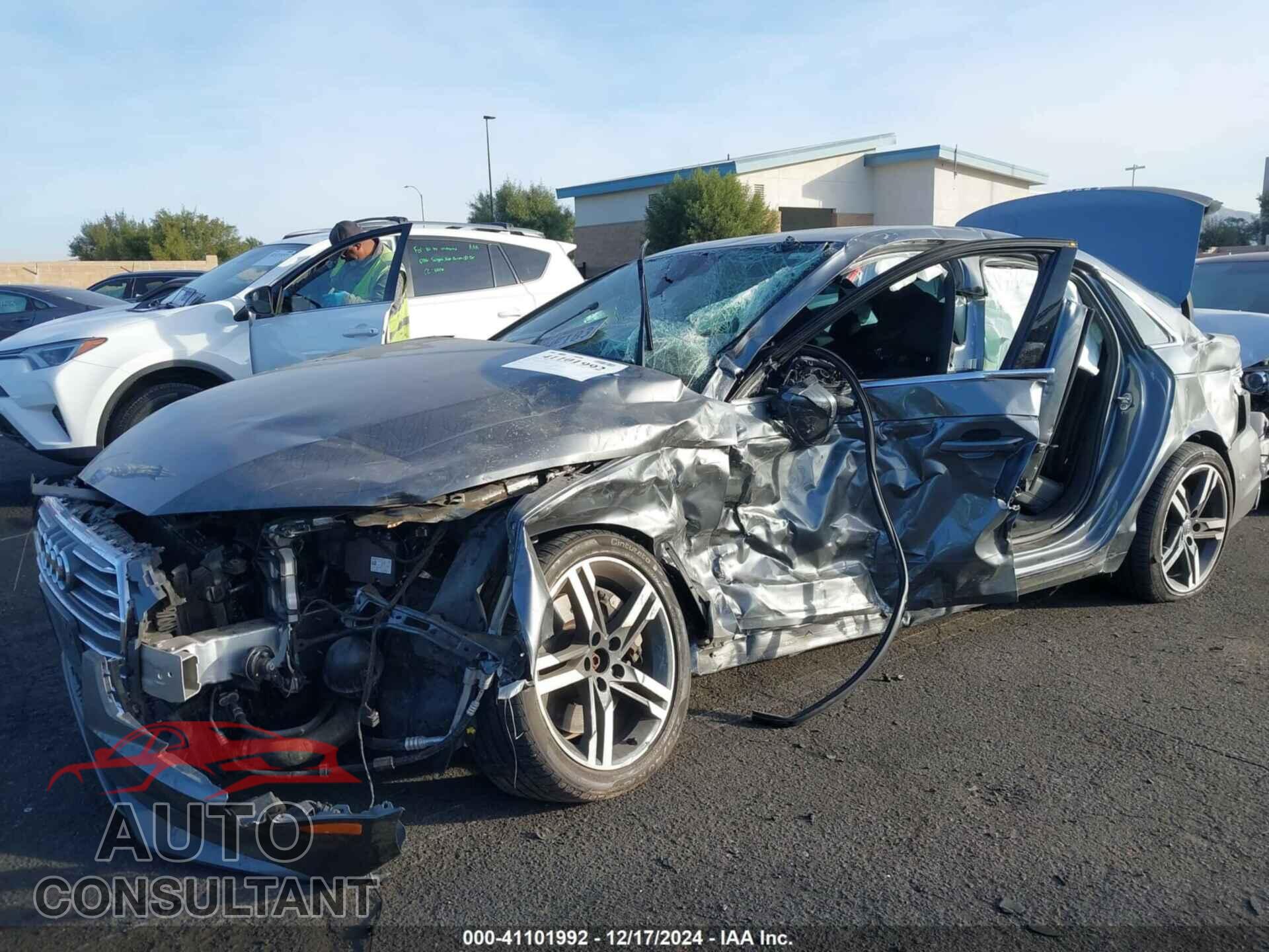 AUDI A4 2017 - WAUENAF48HN031810