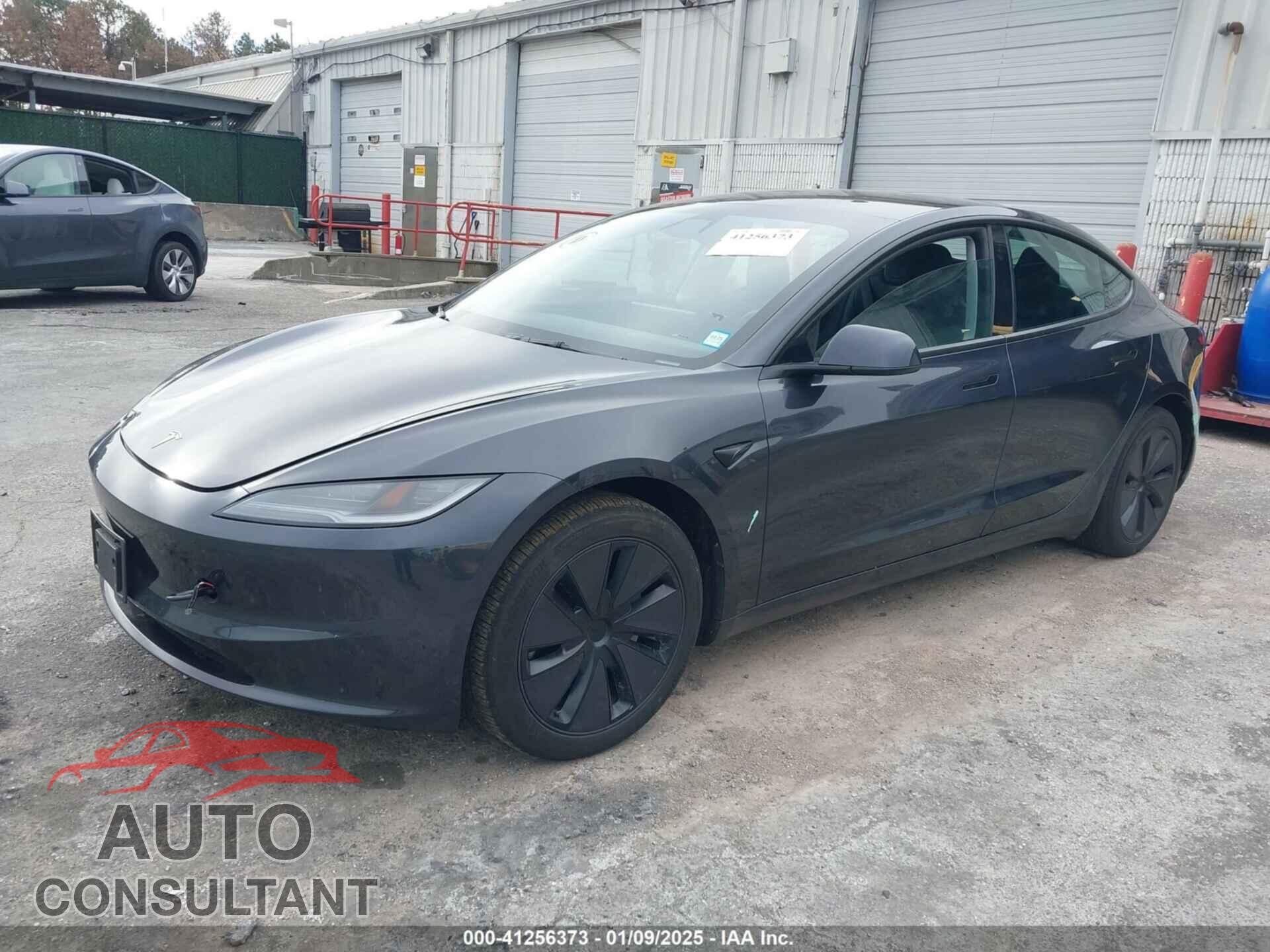 TESLA MODEL 3 2024 - 5YJ3E1EA3RF737469