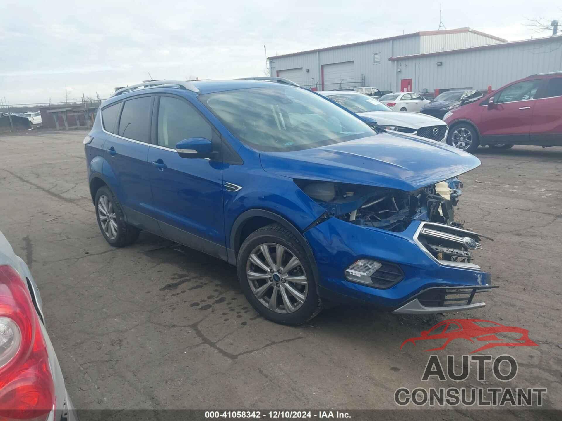 FORD ESCAPE 2018 - 1FMCU9J91JUD57292