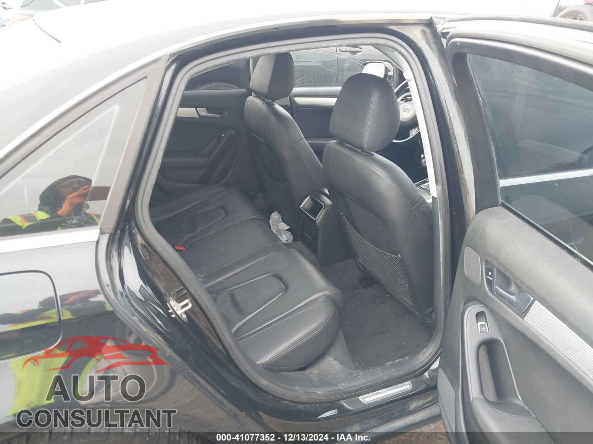 AUDI A4 2013 - WAUBFAFL1DN004689