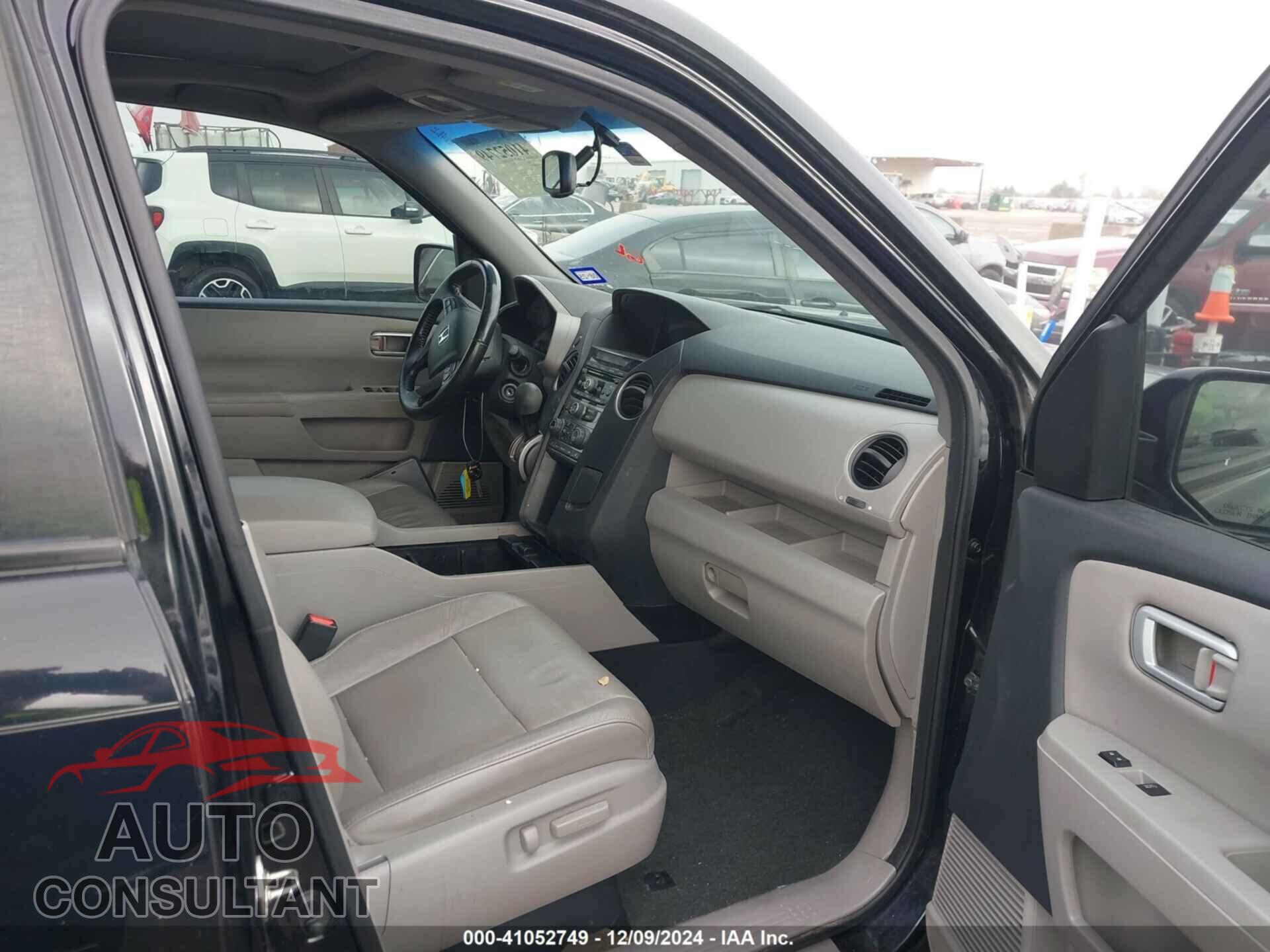 HONDA PILOT 2015 - 5FNYF3H53FB019154