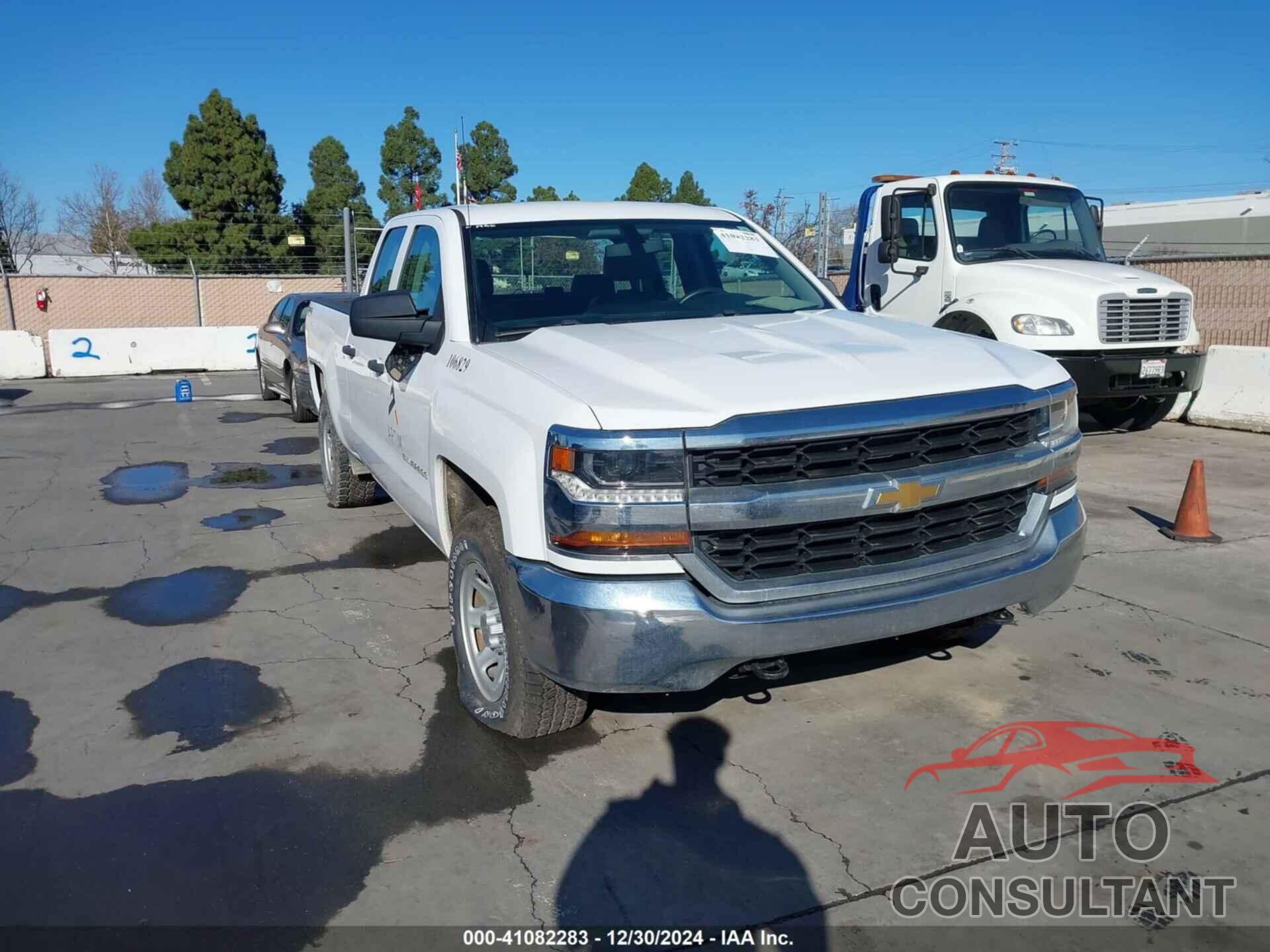 CHEVROLET SILVERADO 1500 2017 - 1GCVKNECXHZ240292