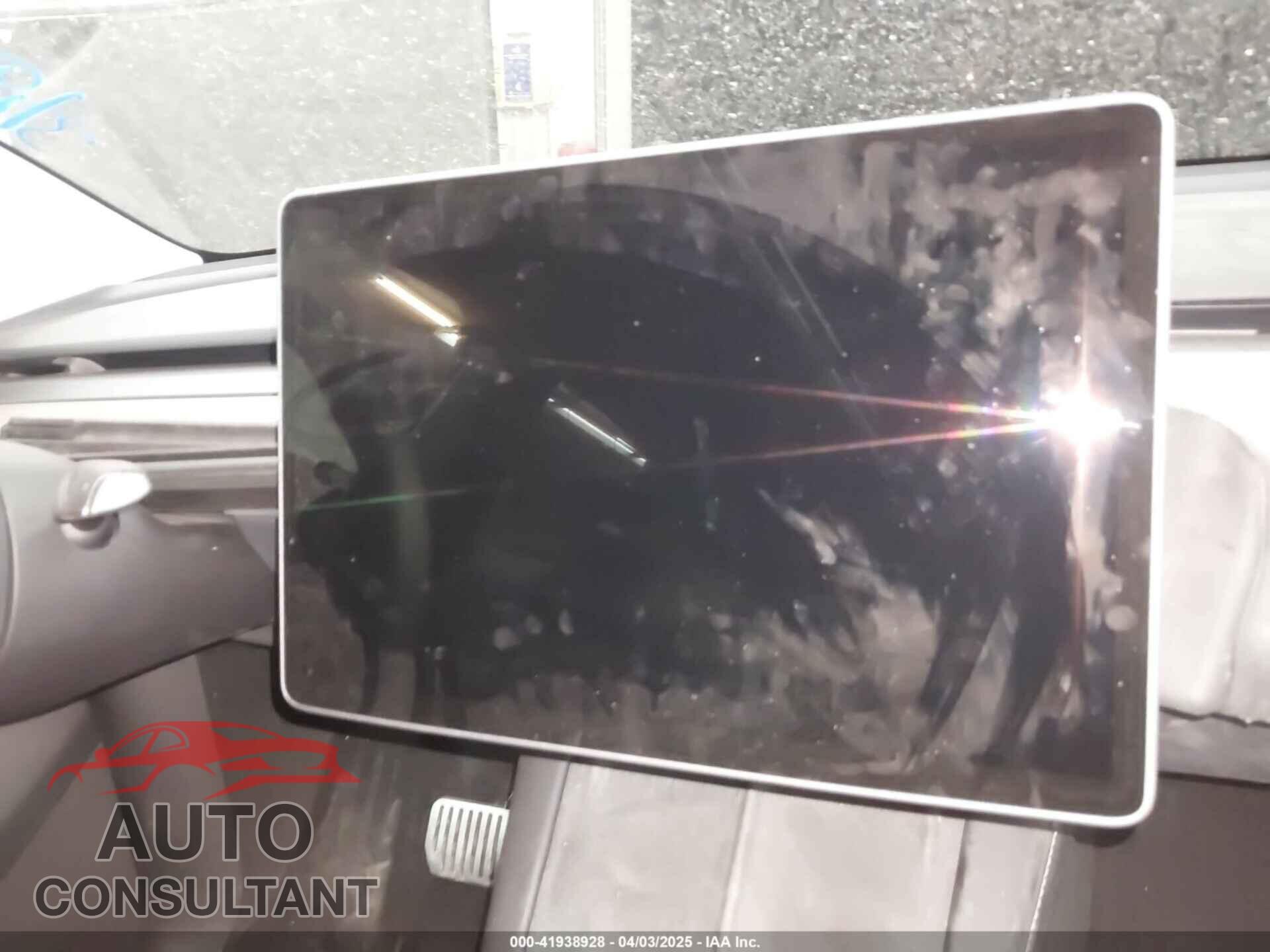 TESLA MODEL Y 2023 - 7SAYGDEE3PF758908
