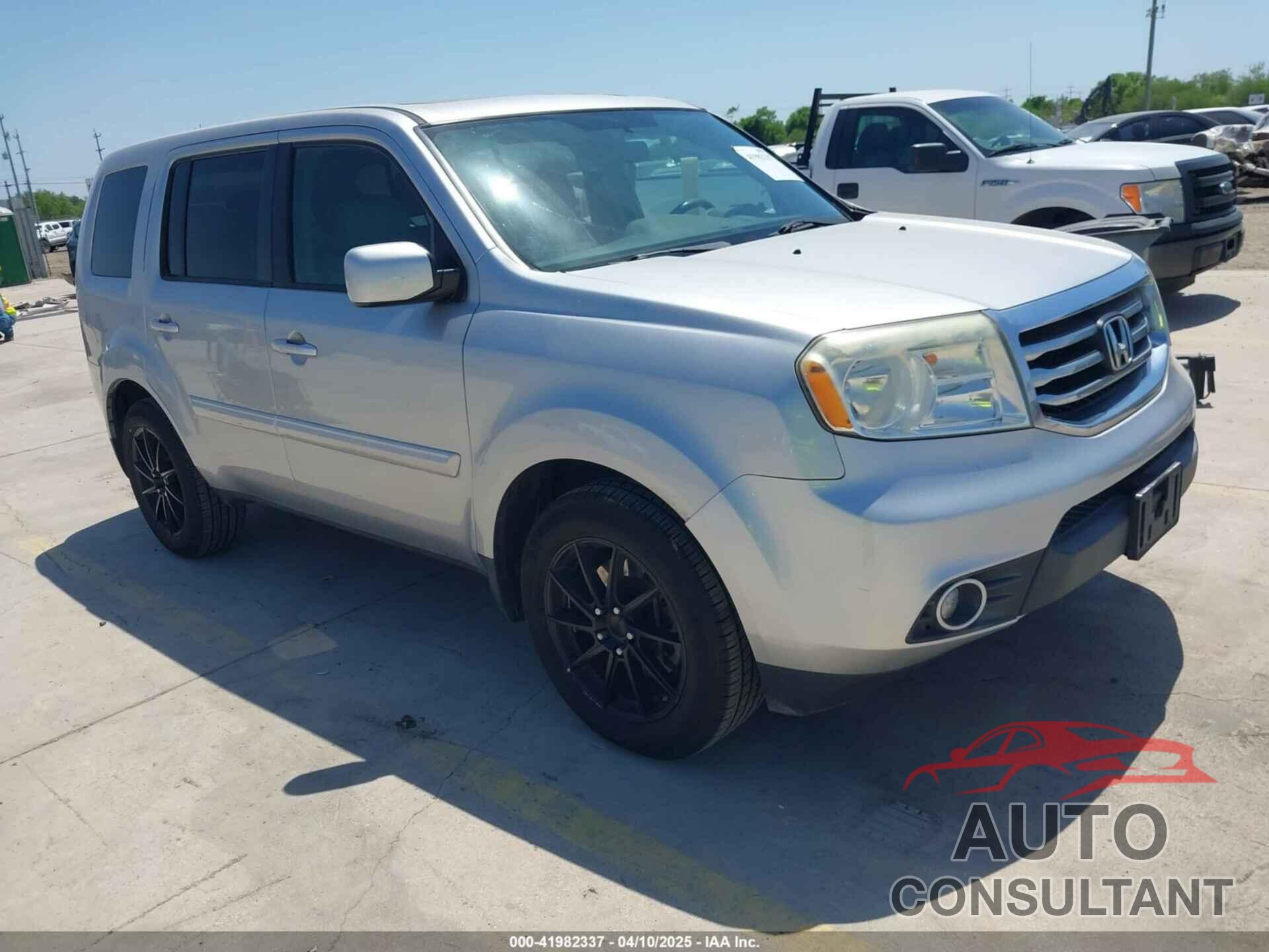 HONDA PILOT 2013 - 5FNYF4H63DB020459