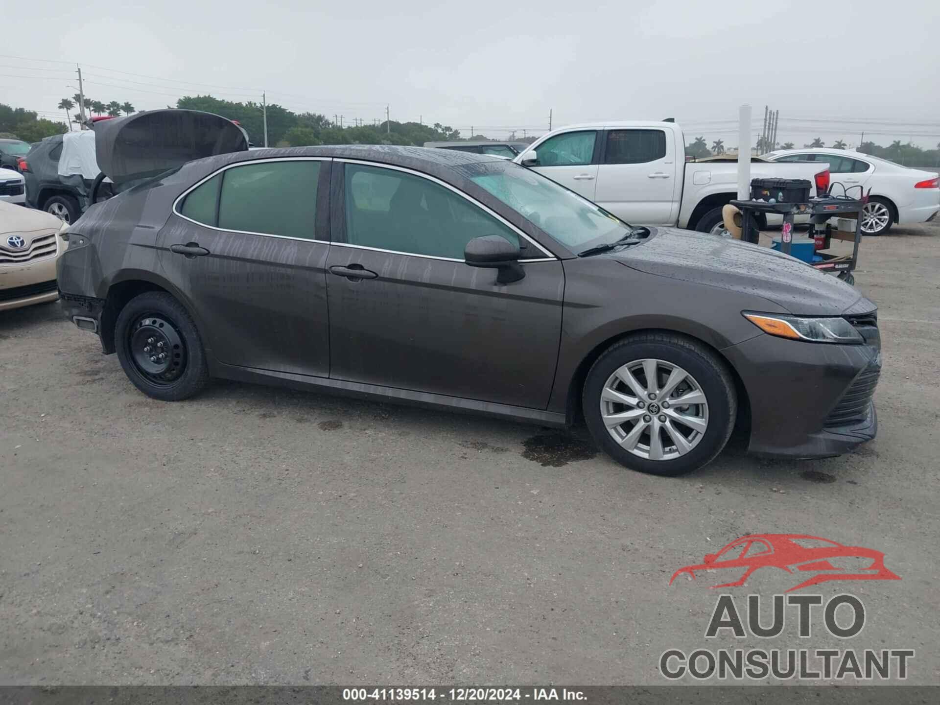TOYOTA CAMRY 2018 - JTNB11HK5J3004140