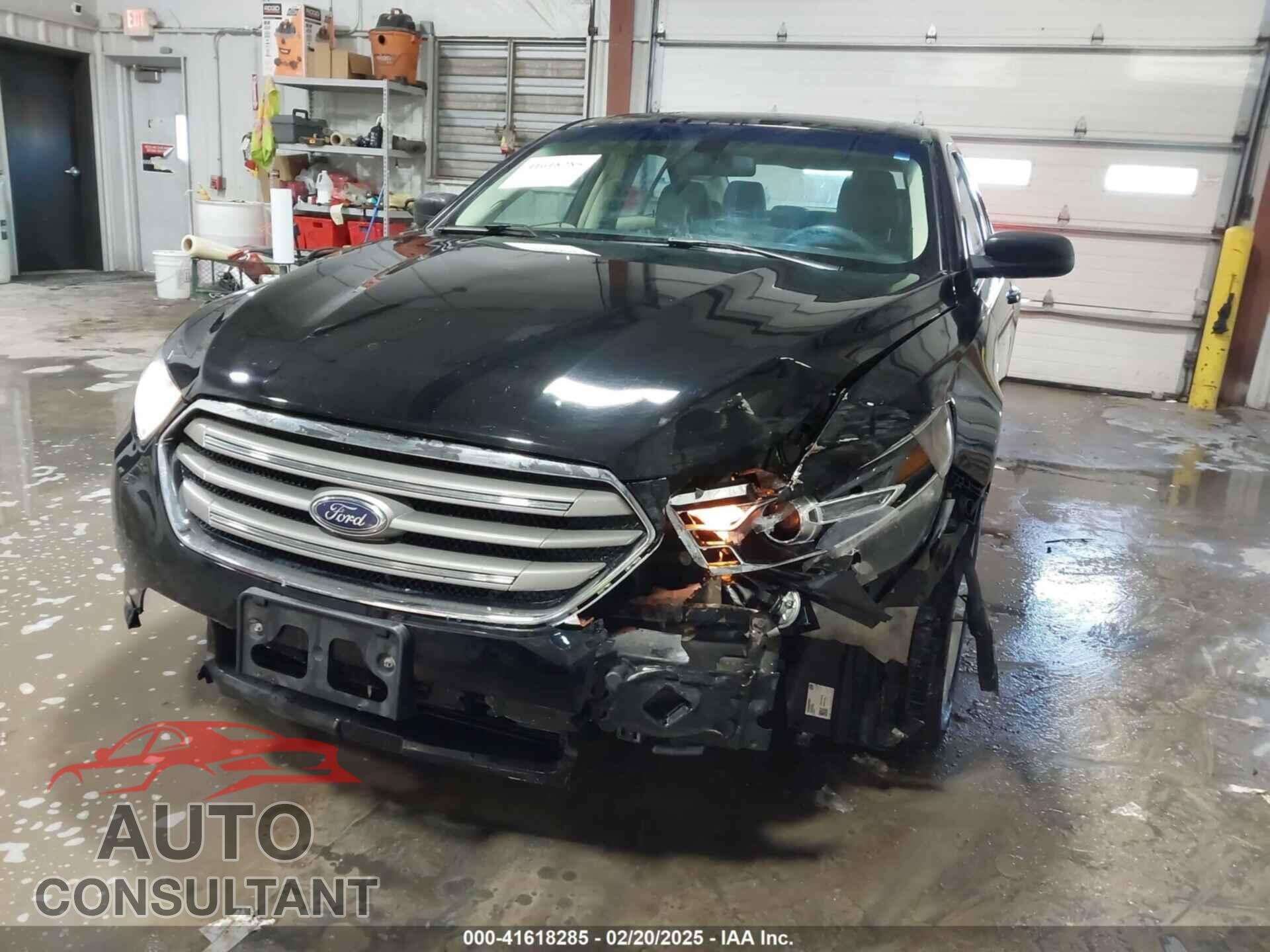 FORD TAURUS 2017 - 1FAHP2D88HG122589