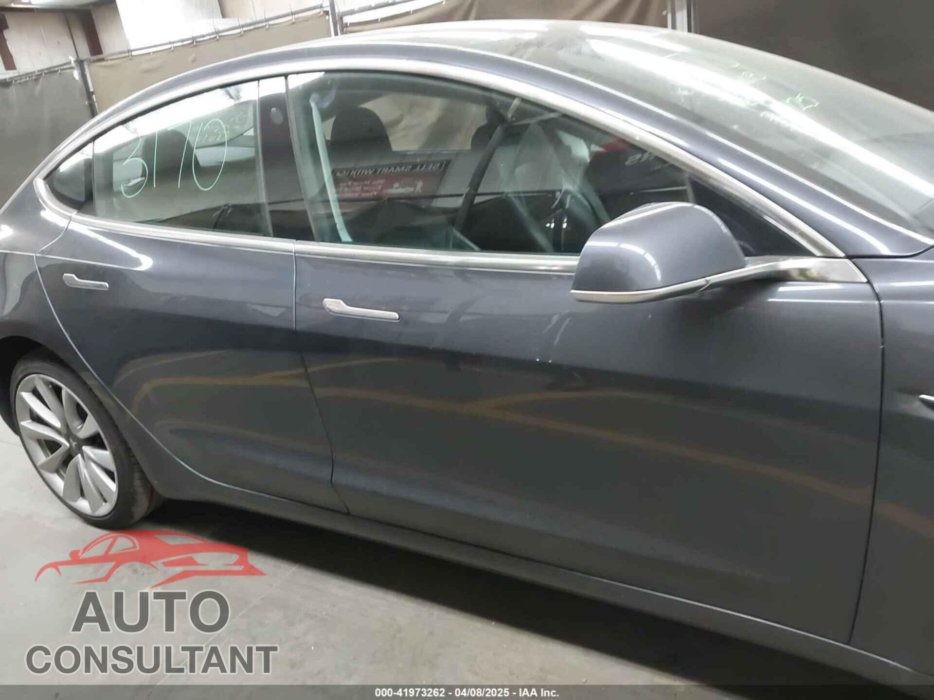 TESLA MODEL 3 2018 - 5YJ3E1EA9JF024211