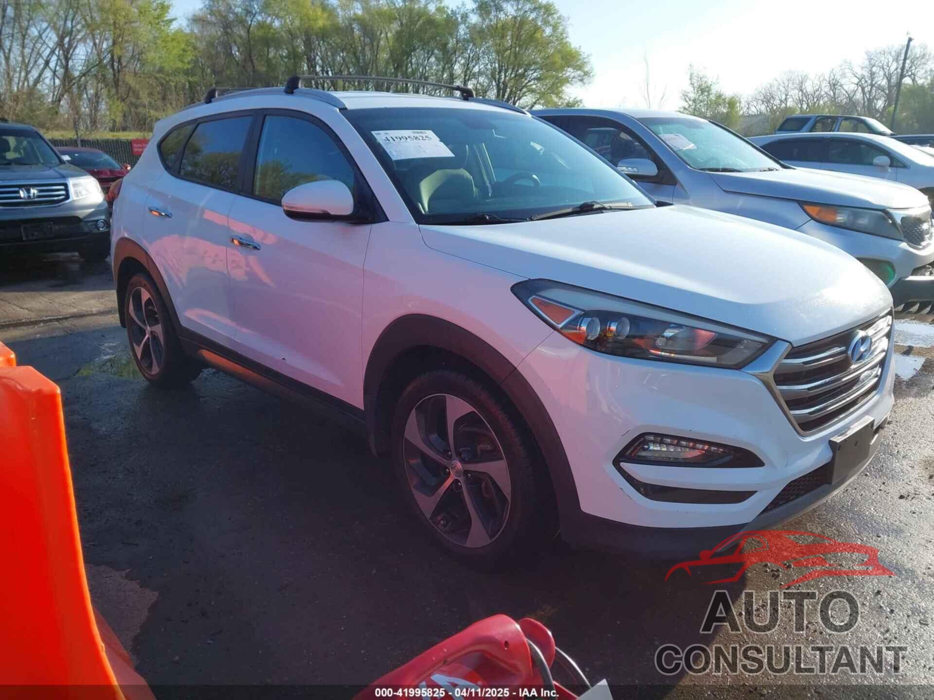 HYUNDAI TUCSON 2016 - KM8J33A29GU051038