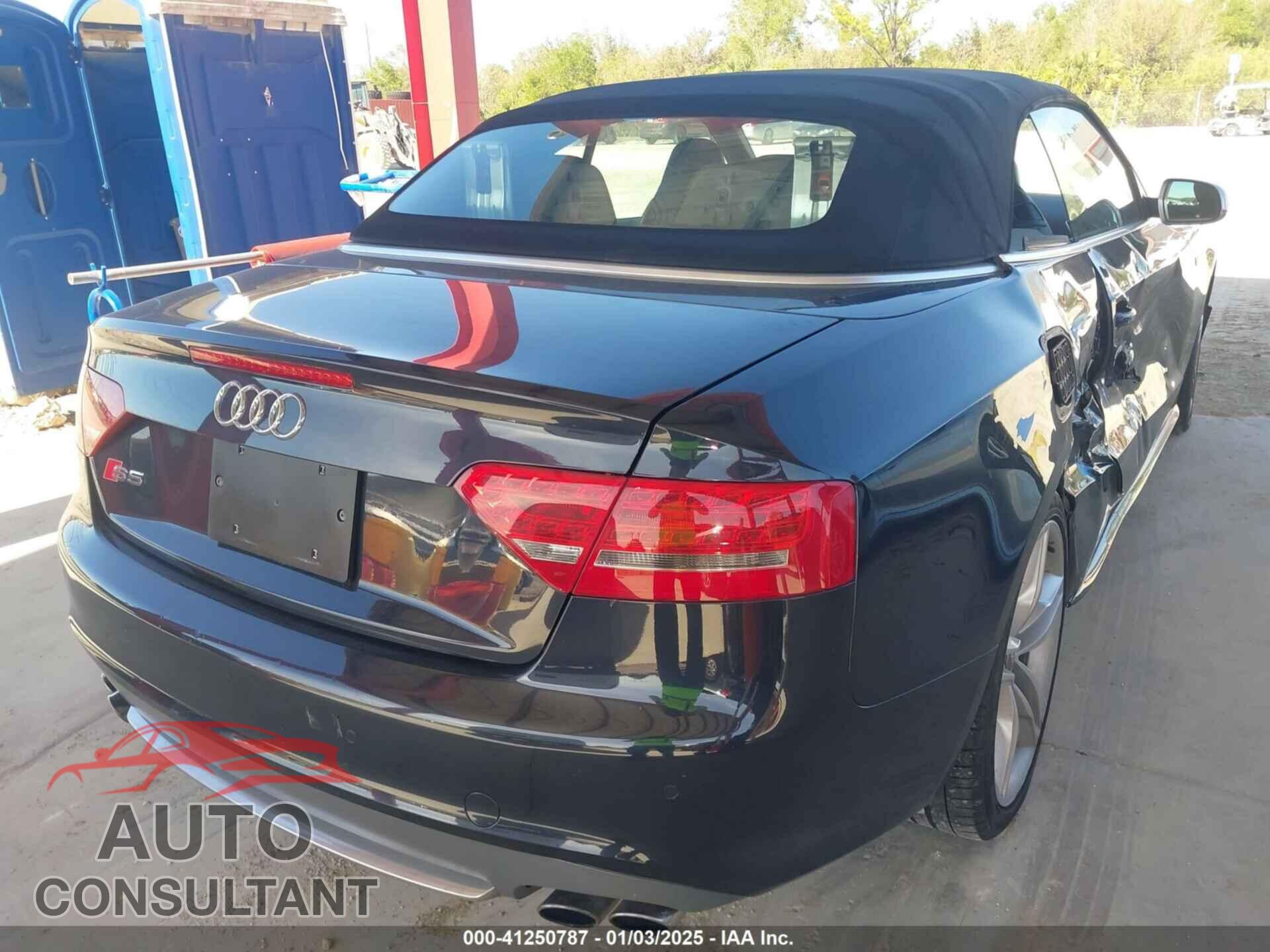 AUDI S5 2012 - WAUCGAFH9CN007433