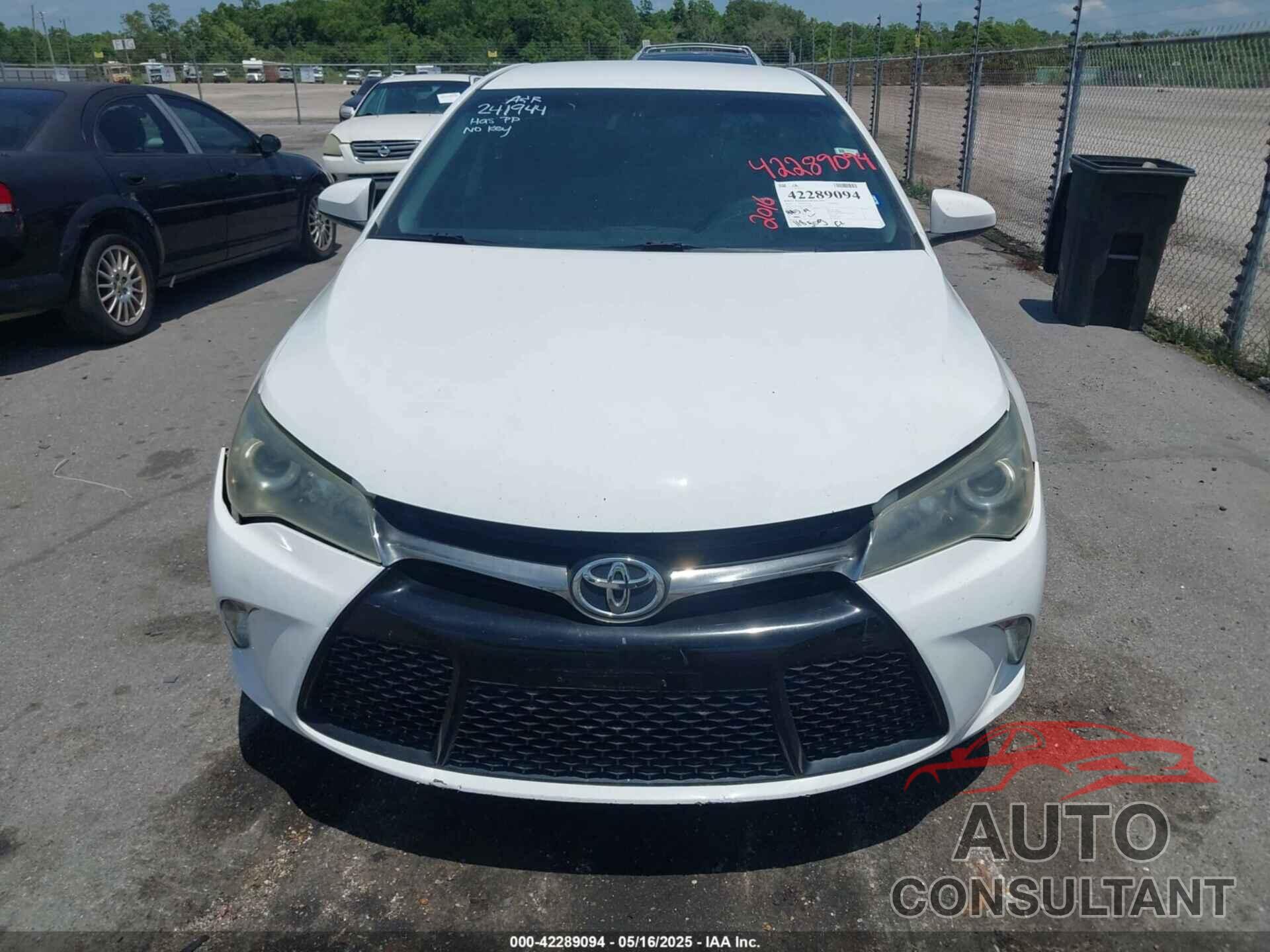 TOYOTA CAMRY 2016 - 4T1BF1FK3GU241944