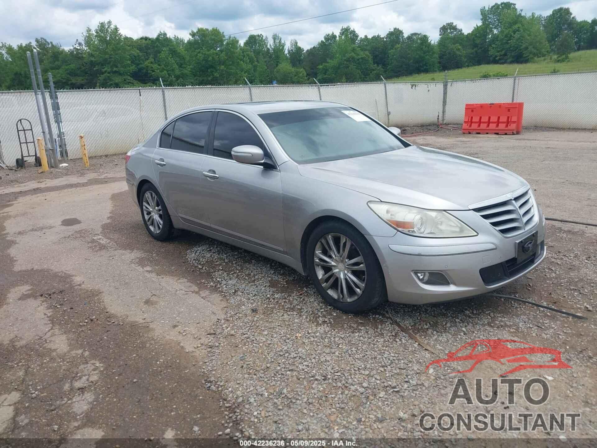 HYUNDAI GENESIS 2011 - KMHGC4DE9BU122608