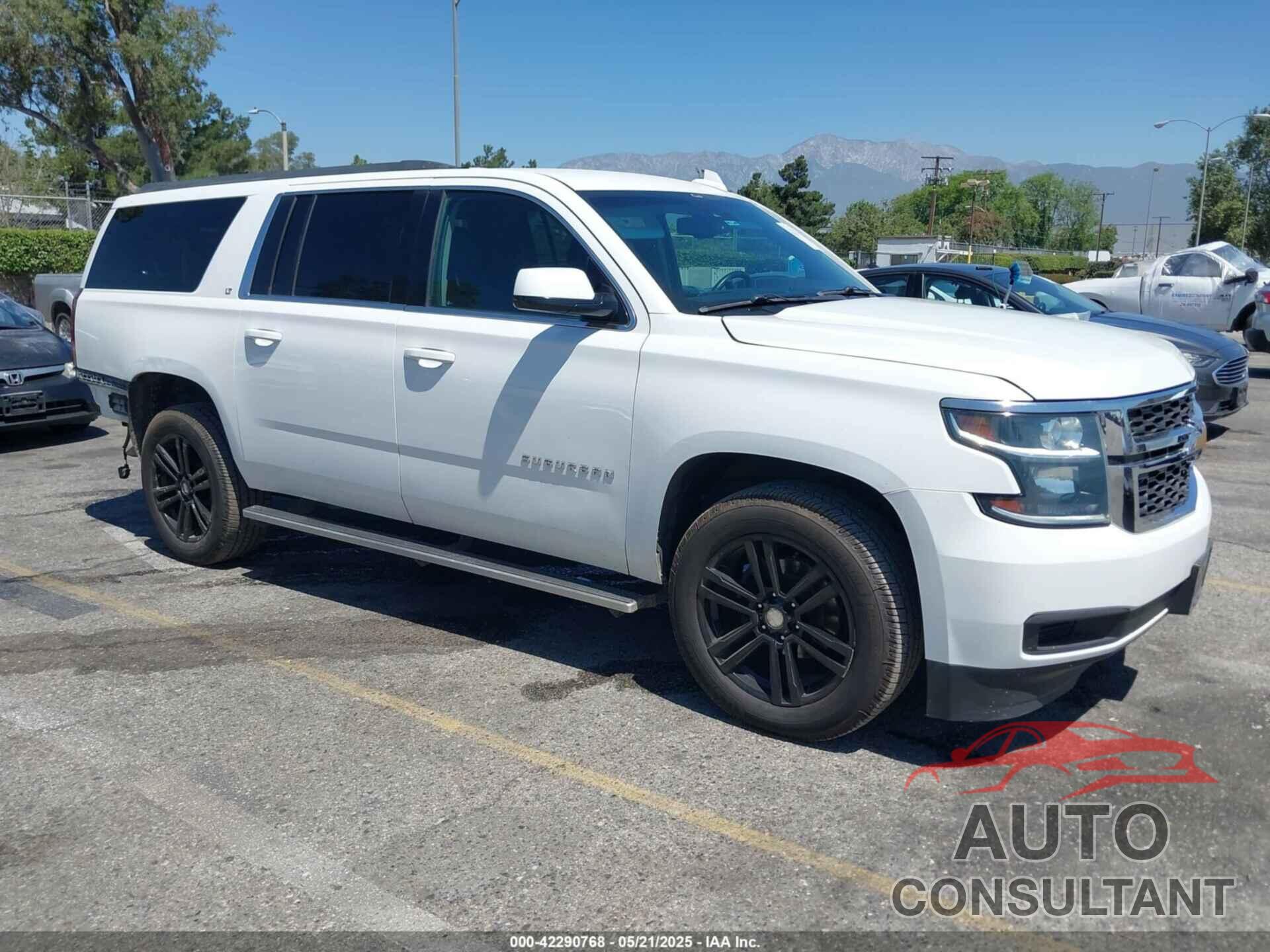CHEVROLET SUBURBAN 2017 - 1GNSKHKC7HR325641