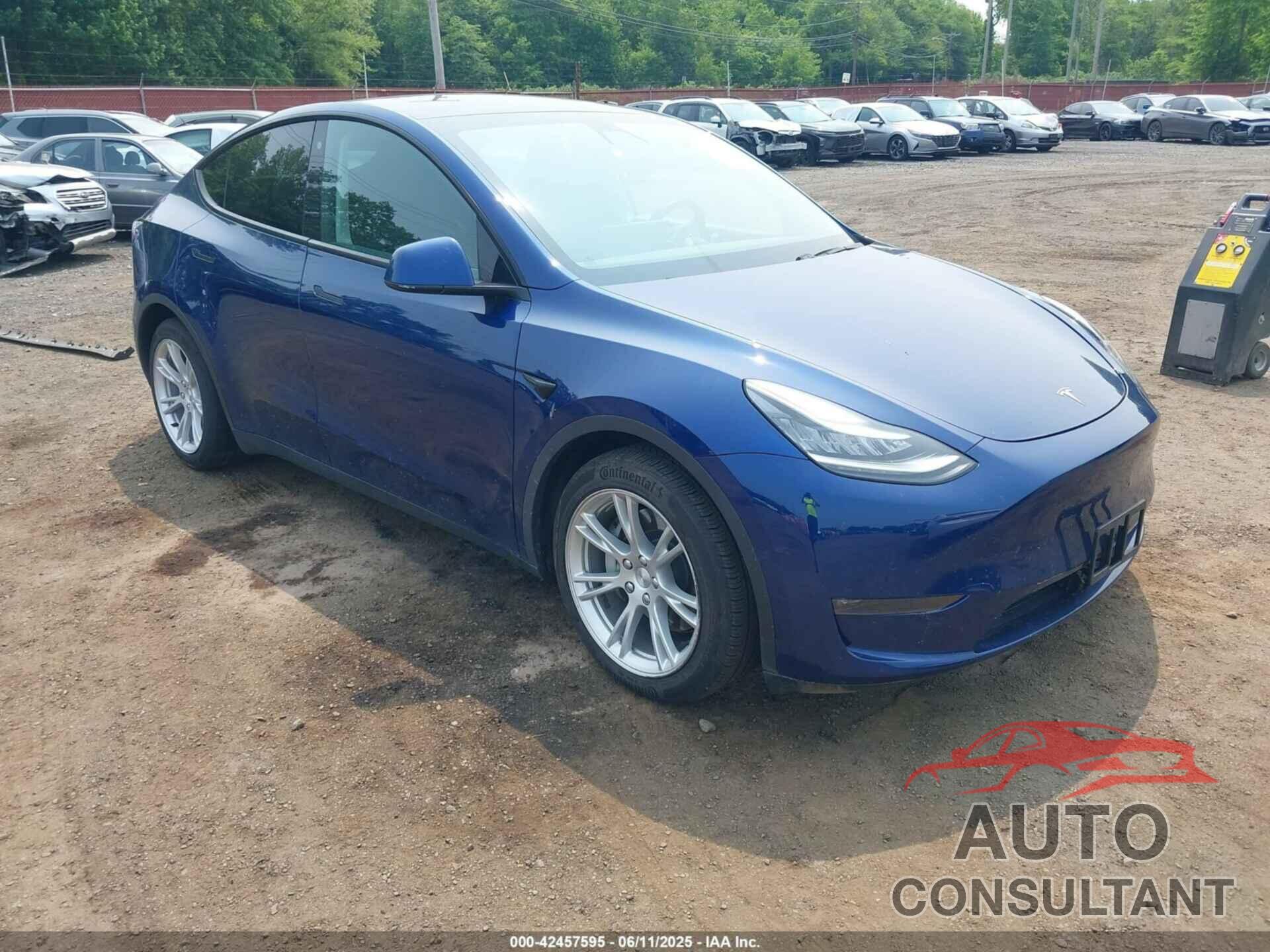 TESLA MODEL Y 2020 - 5YJYGDEF3LF005685