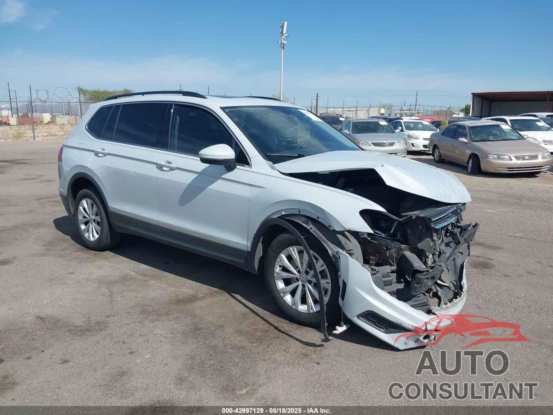 VOLKSWAGEN TIGUAN 2018 - 3VV2B7AX9JM188024