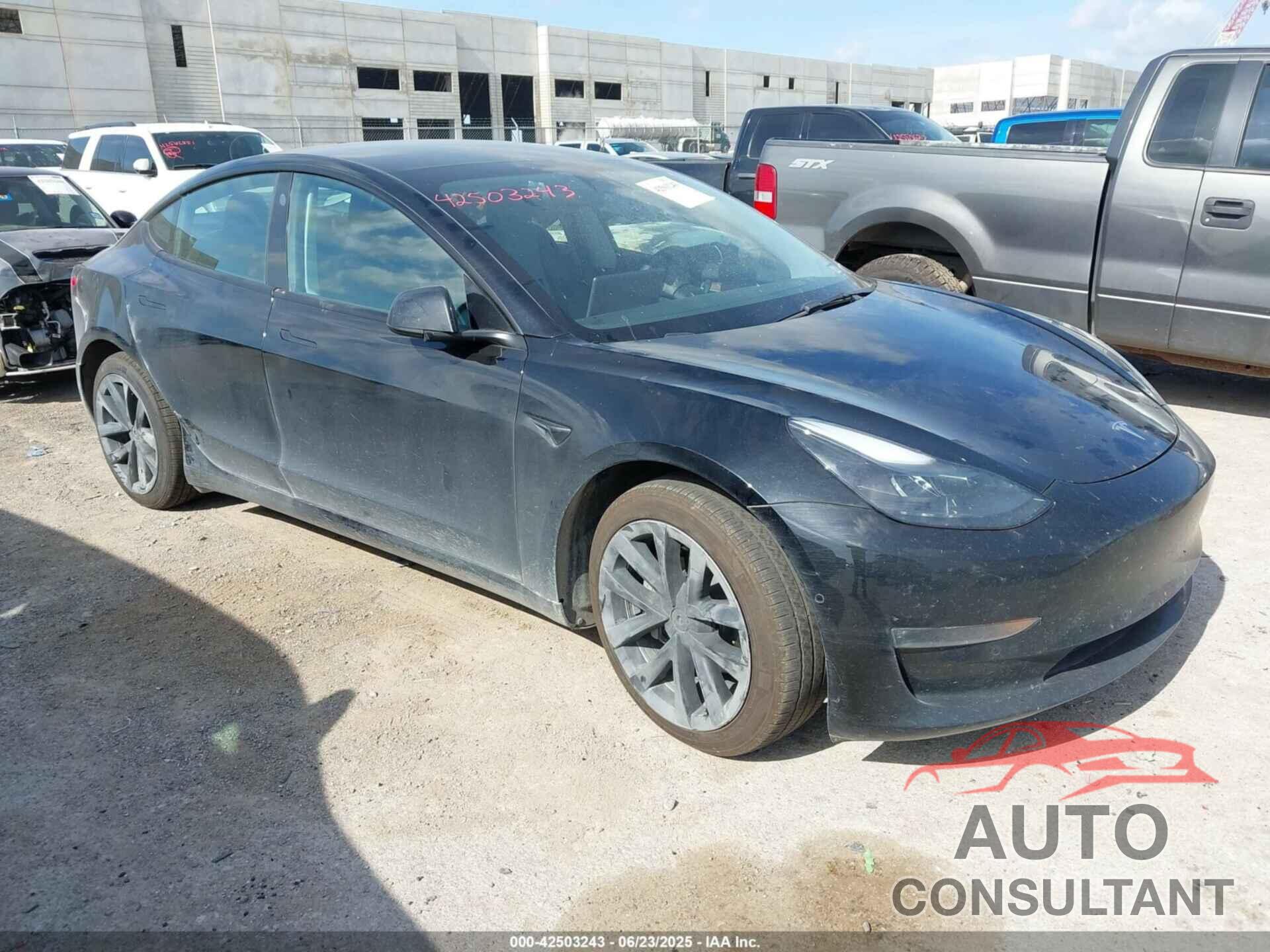 TESLA MODEL 3 2022 - 5YJ3E1EBXNF241197