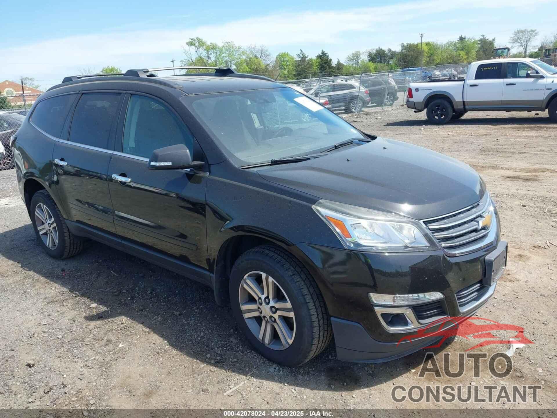 CHEVROLET TRAVERSE 2017 - 1GNKVGKD8HJ352324