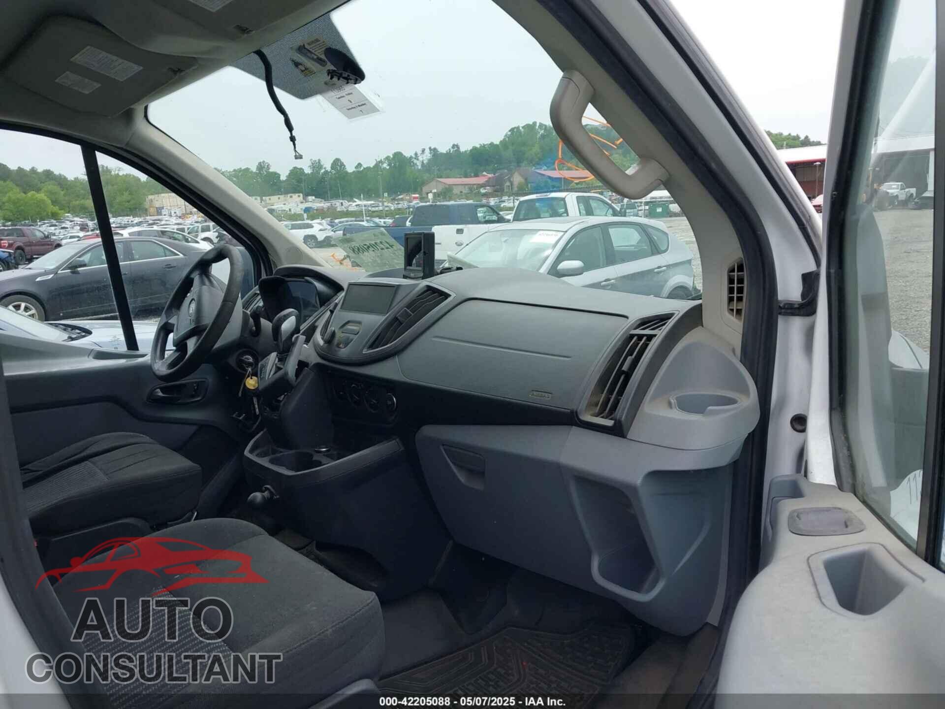 FORD TRANSIT-150 2015 - 1FTNE1YM2FKB19797