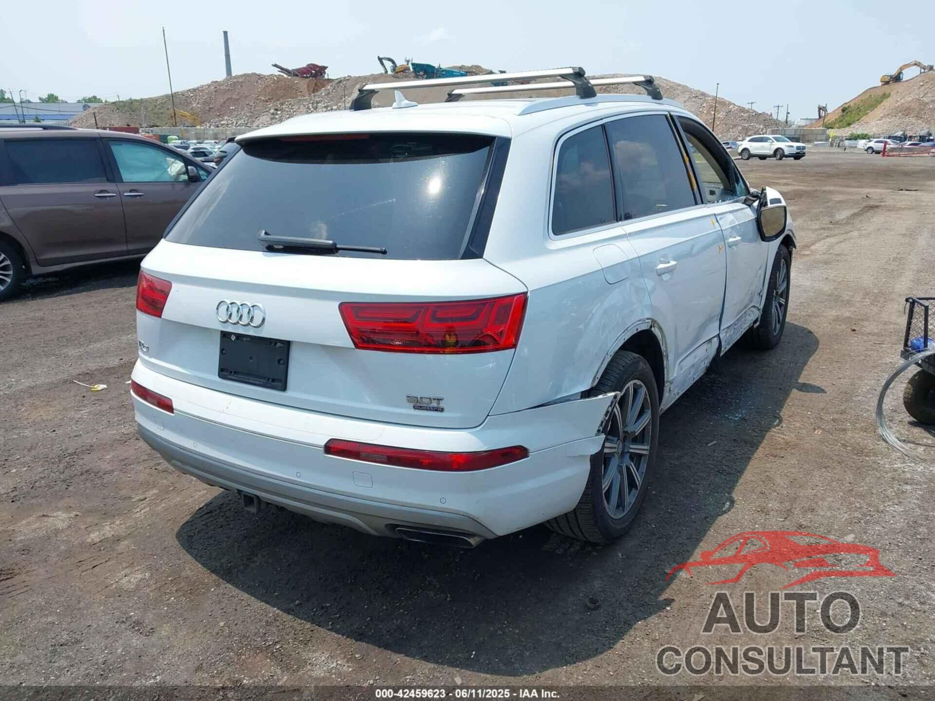 AUDI Q7 2017 - WA1VABF77HD030761