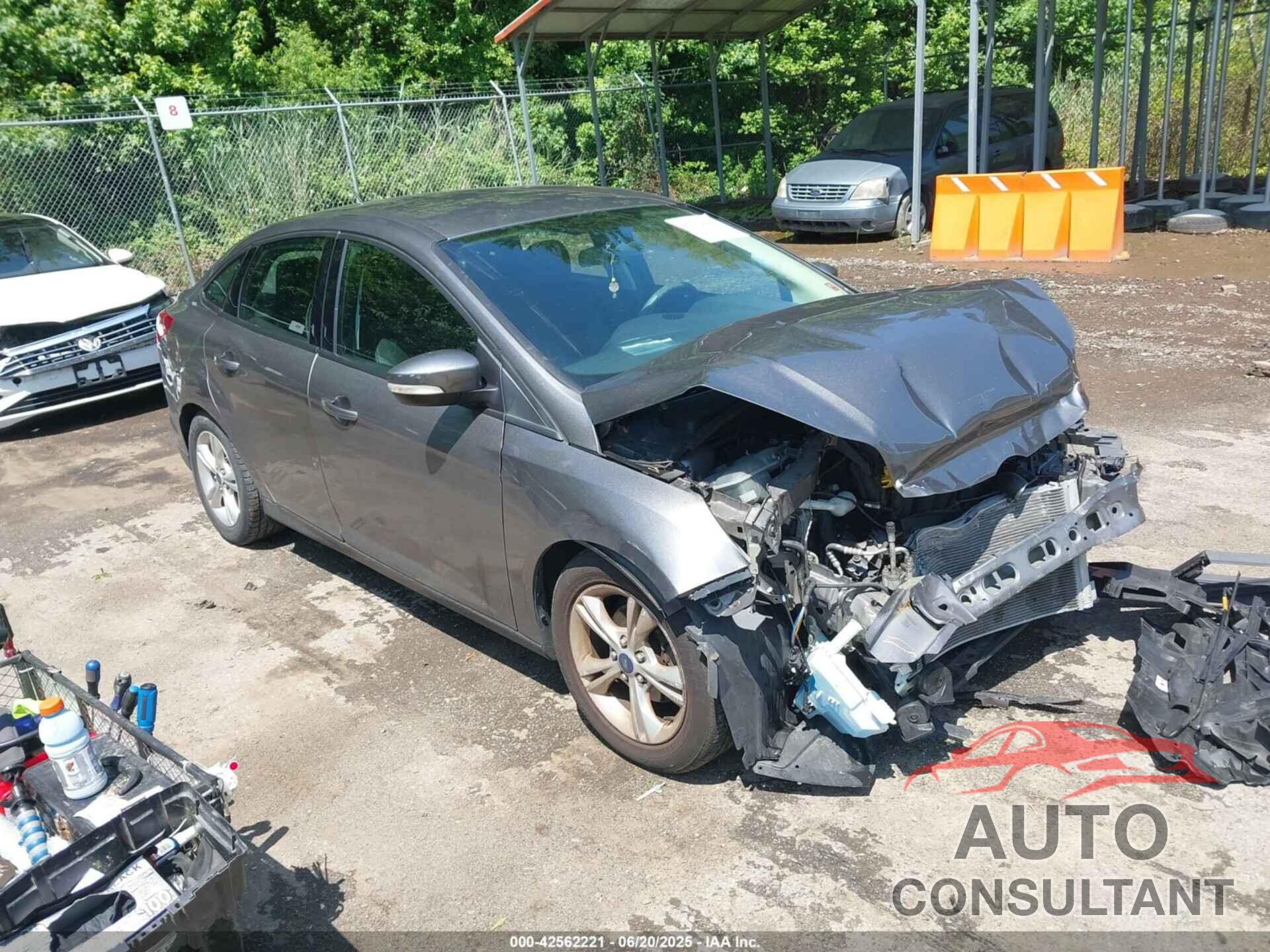 FORD FOCUS 2014 - 1FADP3F2XEL135523