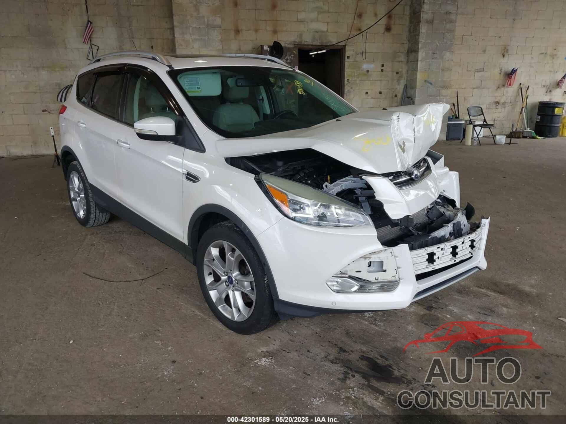 FORD ESCAPE 2016 - 1FMCU9J97GUC32516