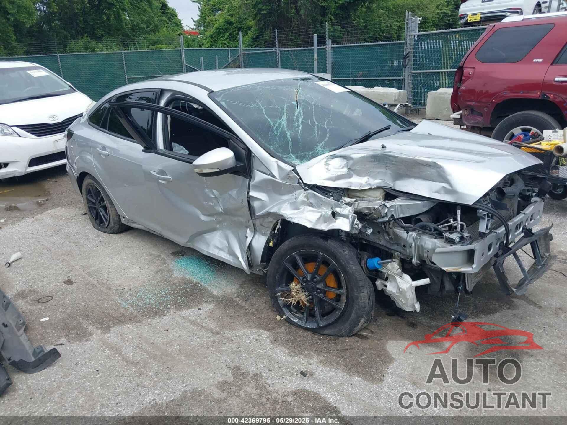FORD FOCUS 2016 - 1FADP3F22GL373756